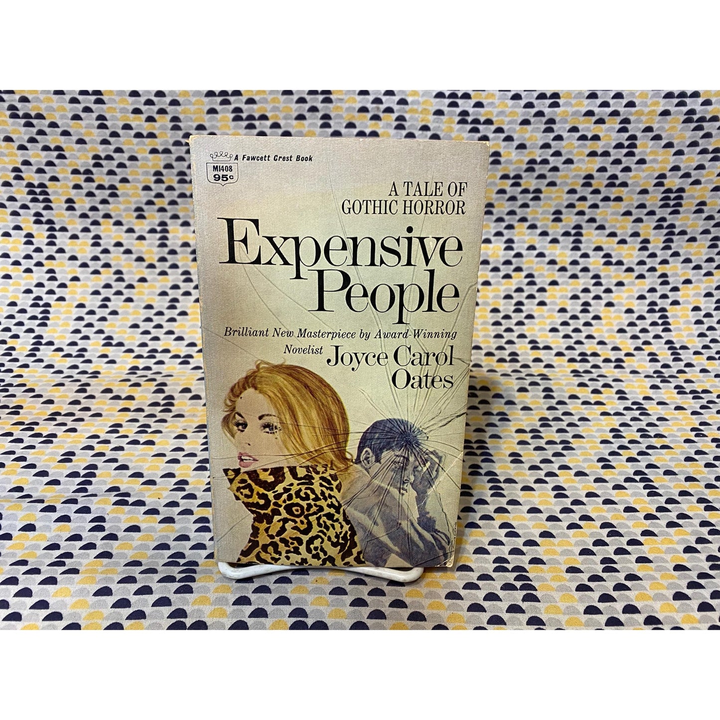 Expensive People - Joyce Carol Oates - Vintage Paperback Book - Fawcett Crest Edition