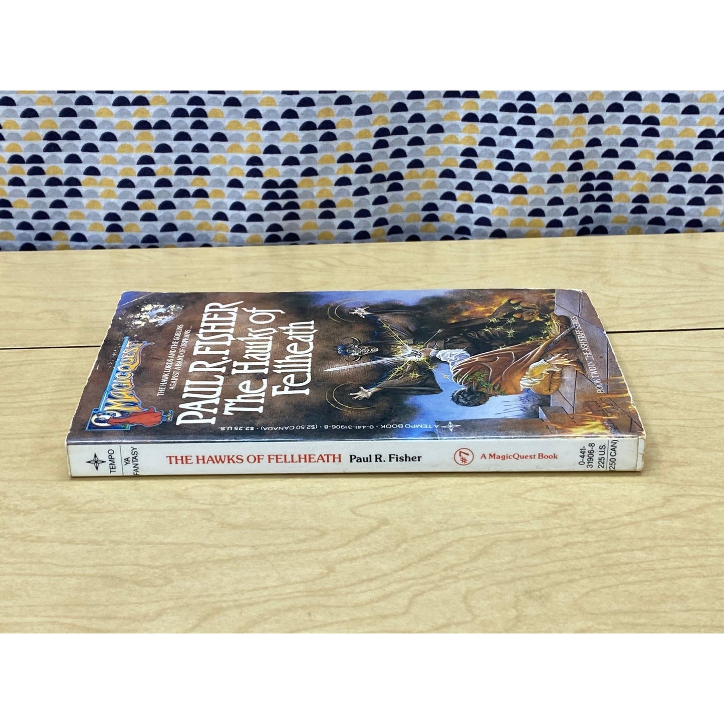 Magic Quest #7 - The Hawks of Fellheath - Paul R. Fisher - Tempo Edition