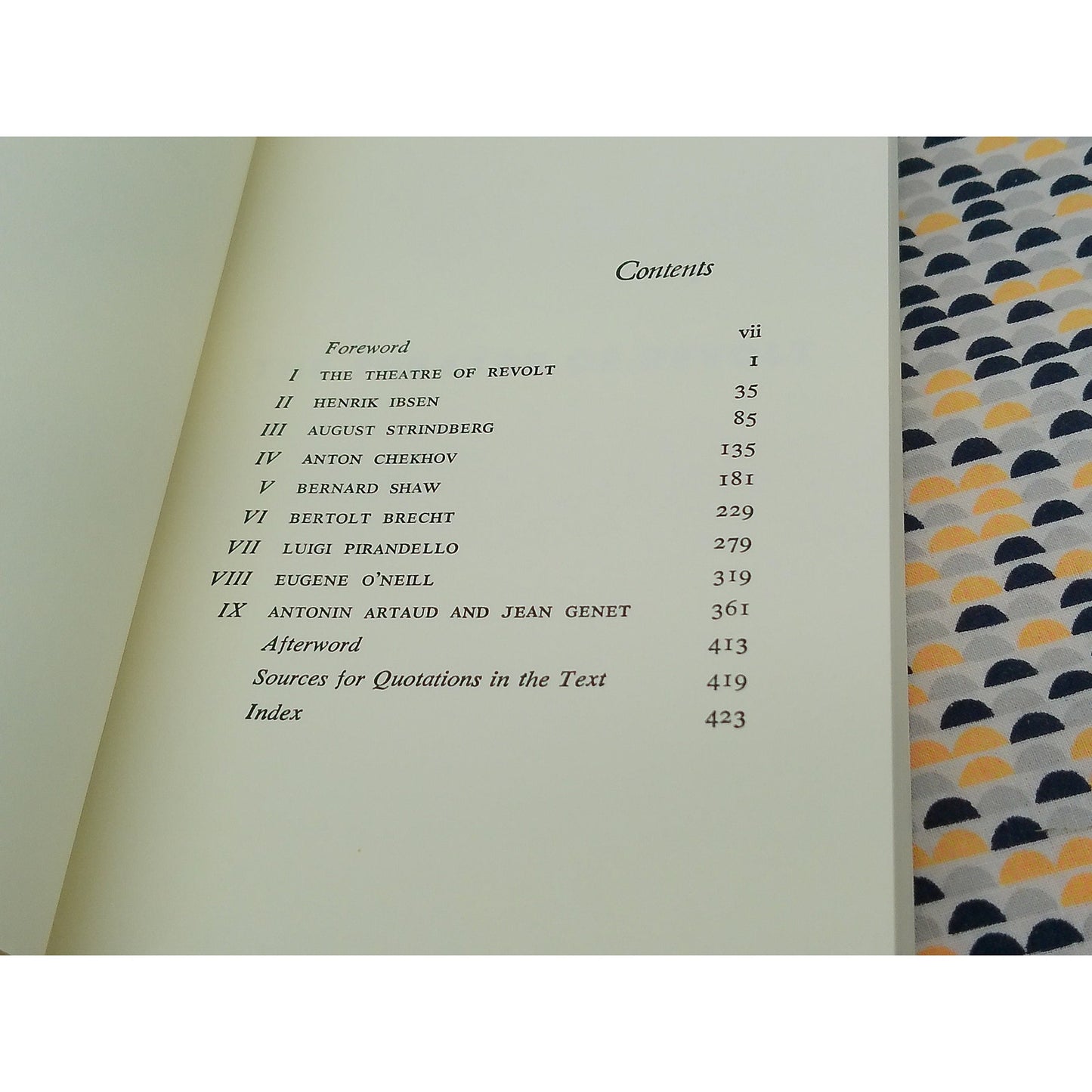 The Theatre Of Revolt - Robert Brustein - - Atlantic/Little, Brown & Co. Ed