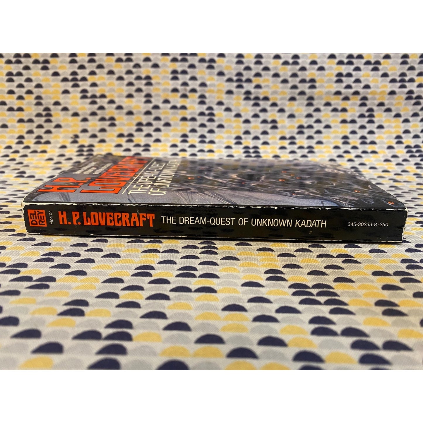 H.P. Lovecraft - The Dream-Quest of Unknown Kadath - Vintage Paperback - Del Rey Edition