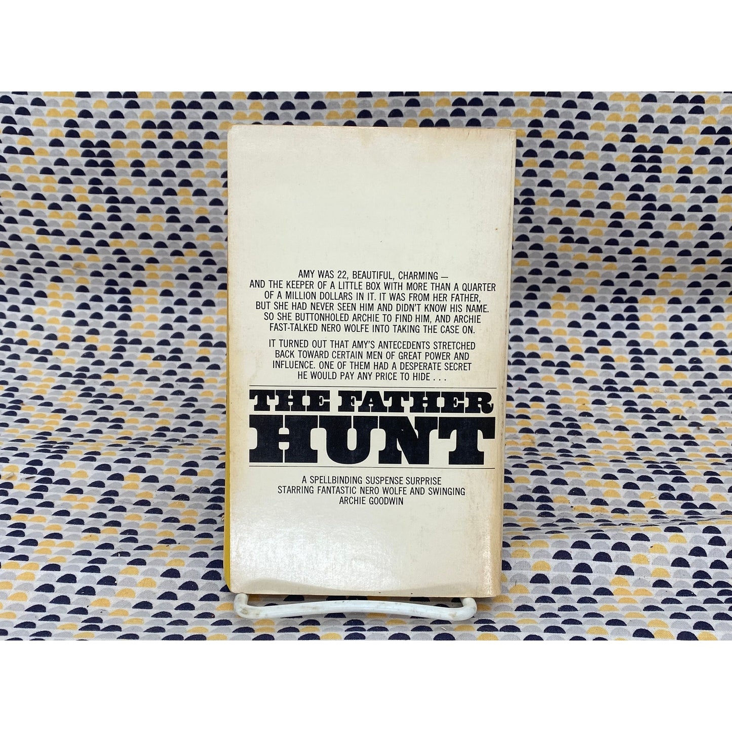 The Father Hunt - Nero Wolfe - Rex Stout - Vintage Paperback - Bantam Edition