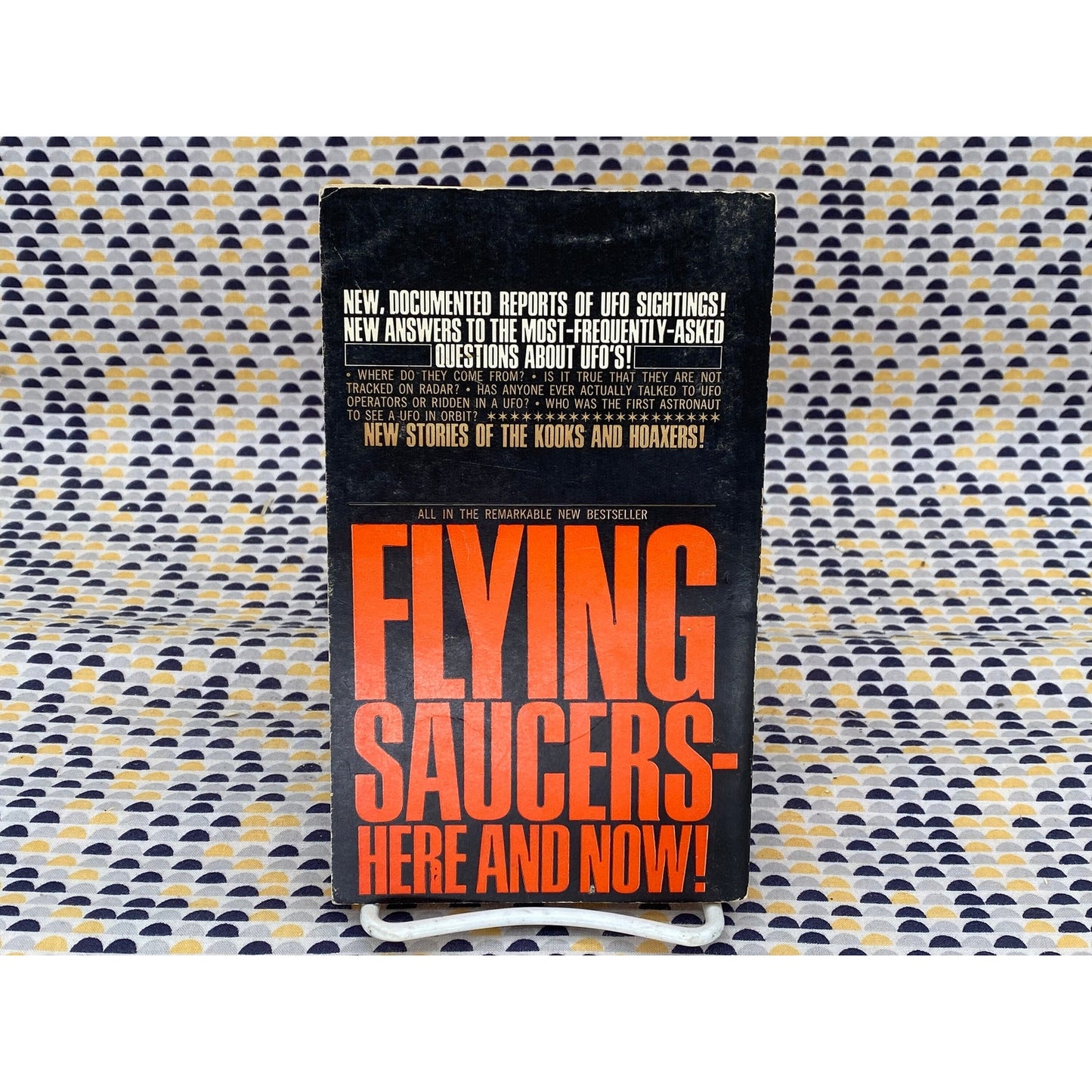 Flying Saucers - Here and Now! - Frank Edwards - Vintage Paperback Book - Bantam Books Edition
