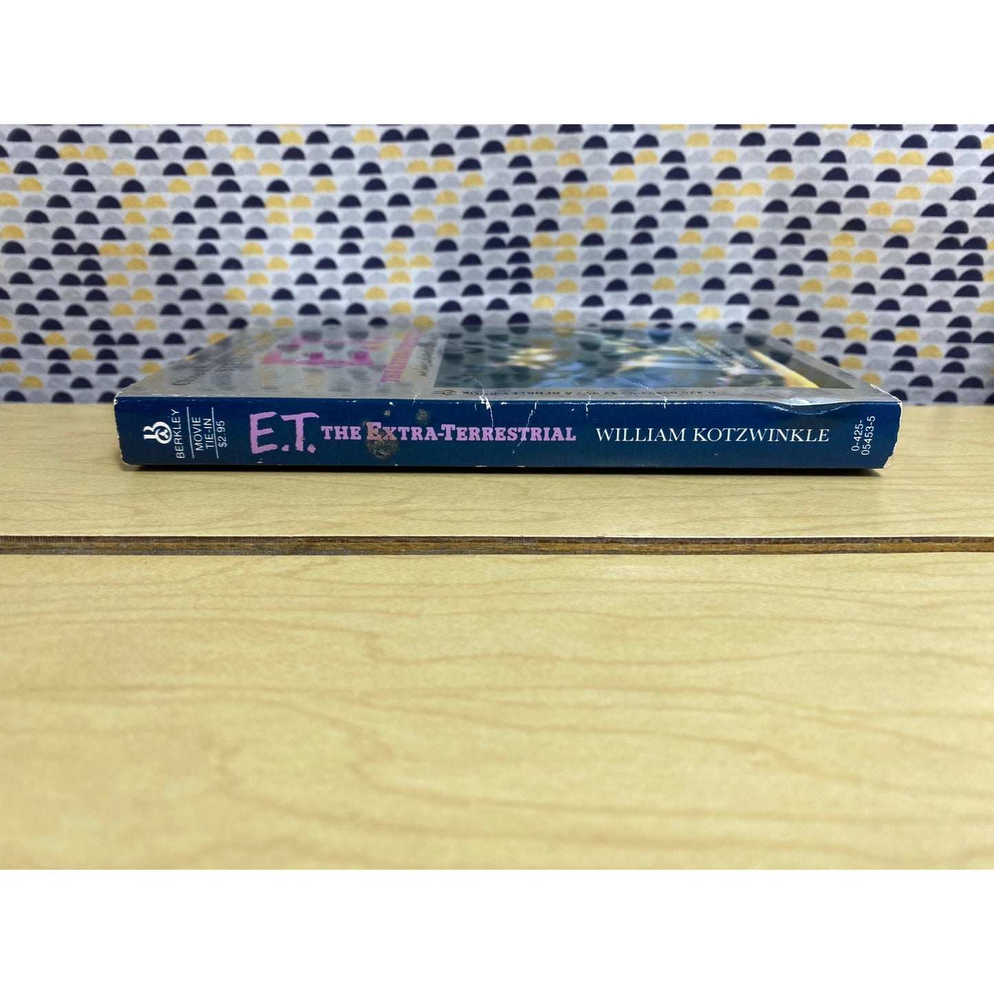 E.T. - The Extra-Terrestrial in his Adventures on Earth - William Kotzwinkle