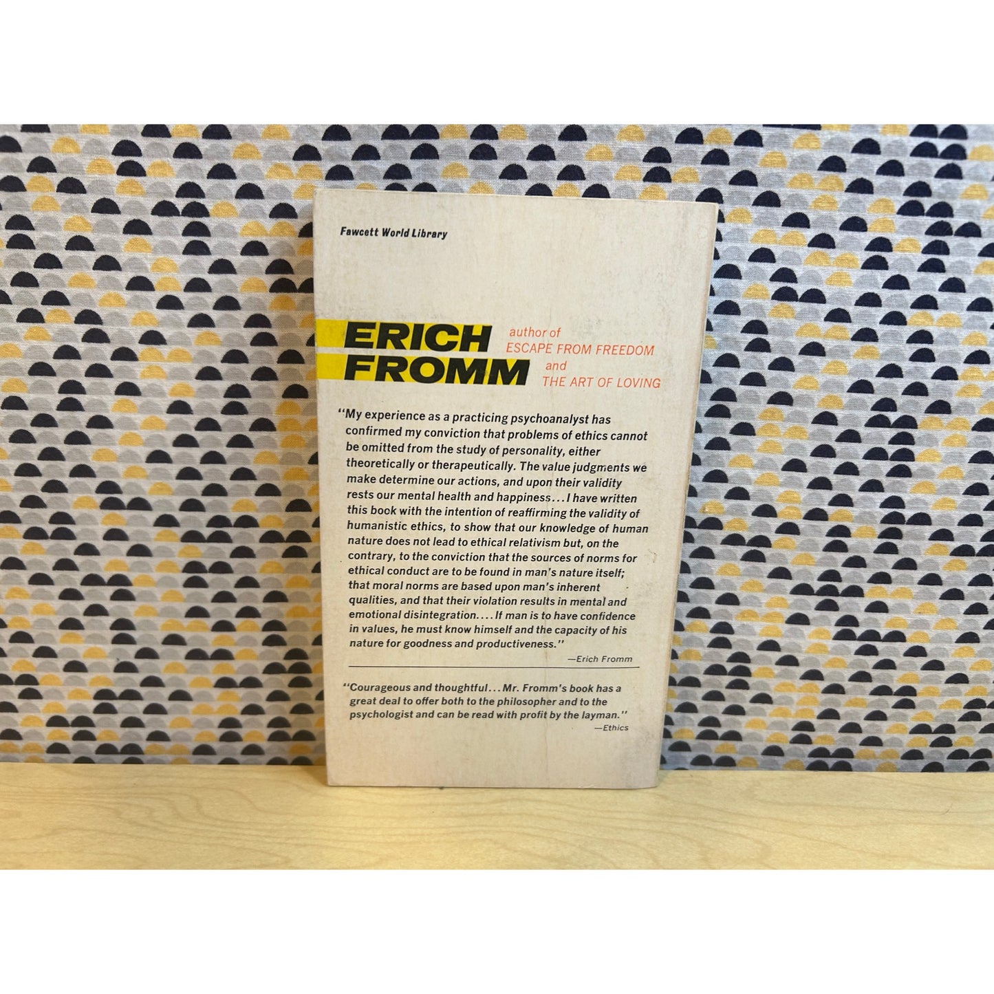 Erich Fromm - Man For Himself - An Inquiry into the Pschology of Ethics - Vintage Paperback Book - Fawcett Premier Edition