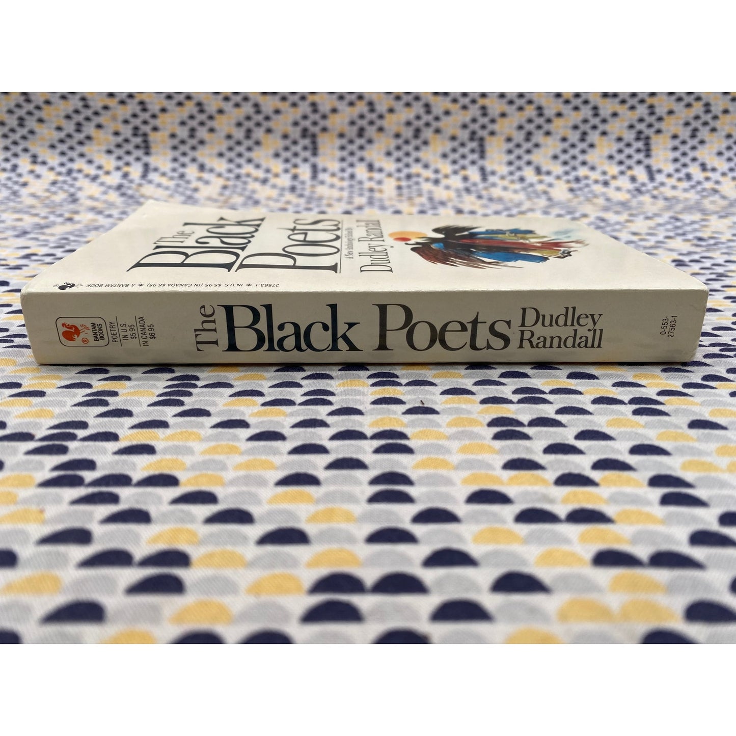 The Black Poets - An Anthology - Langston Hughes, Nikki Giovanni, Ameer Baraka - Vintage Paperback Book - Bantam Poetry Edition