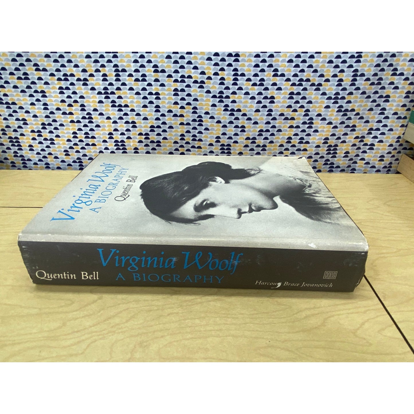 Virginia Woolf - A Biography - Quentin Bell - Vintage Hardcover Book - HBJ Edition