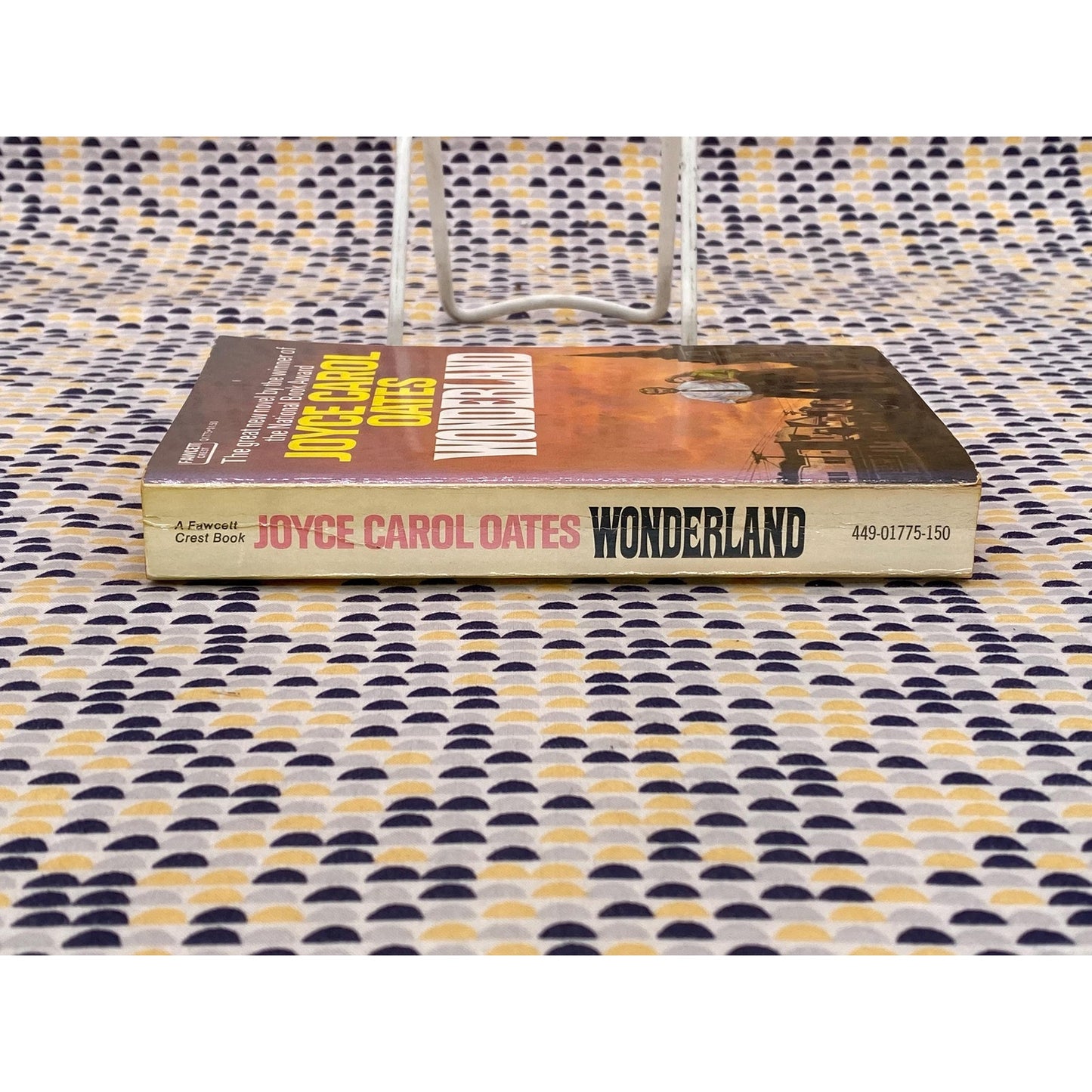 Wonderland - Joyce Carol Oates - Vintage Paperback Book - Fawcett Crest Edition