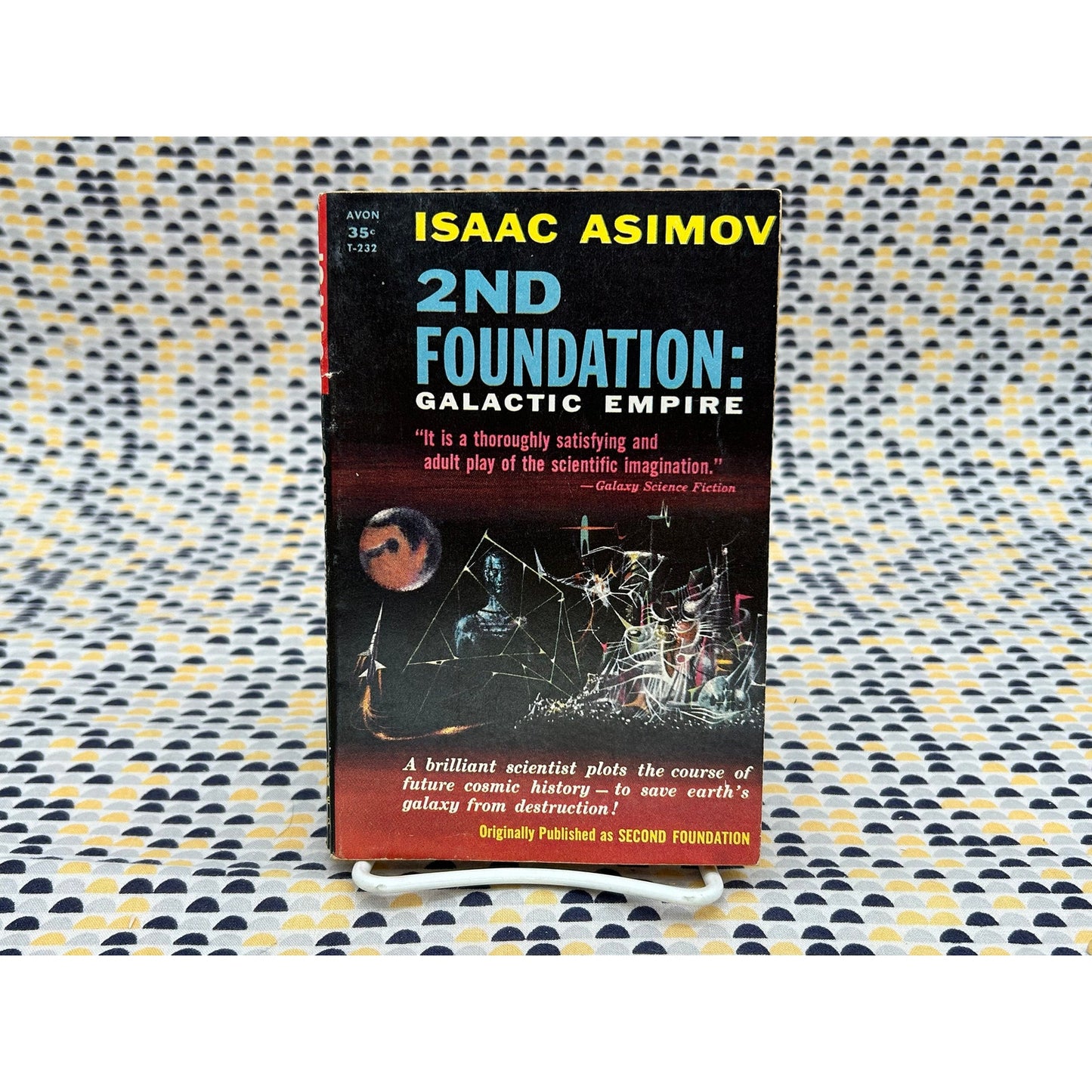 Second Foundation - Isaac Asimov - Vintage Paperback - 35 cent Avon Edition
