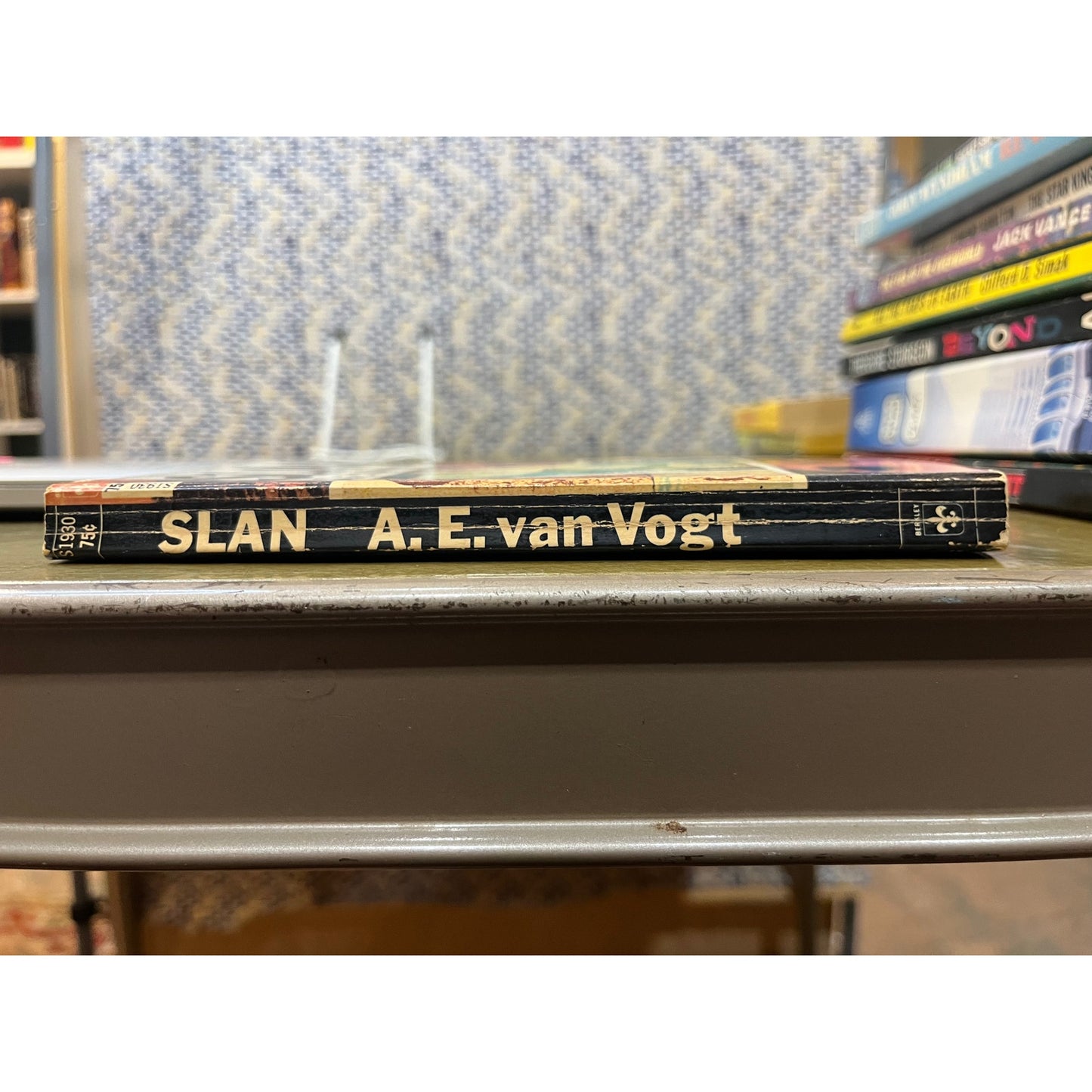 Slan - A. E. Van Vogt - Berkley Books - Paperback