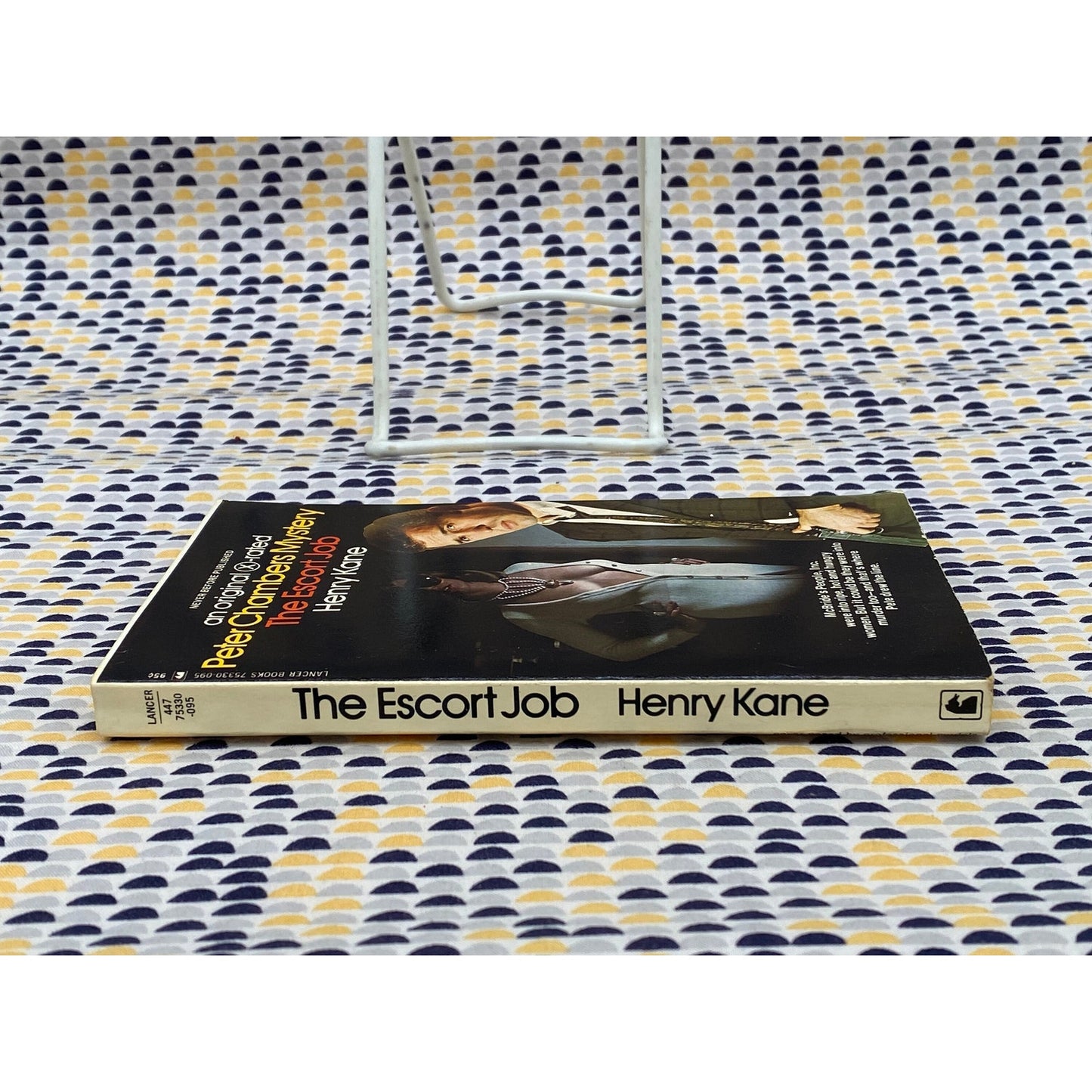 The Escort Job - Henry Kane - Peter Chambers Mystery - Pulp Sleaze - Lancer