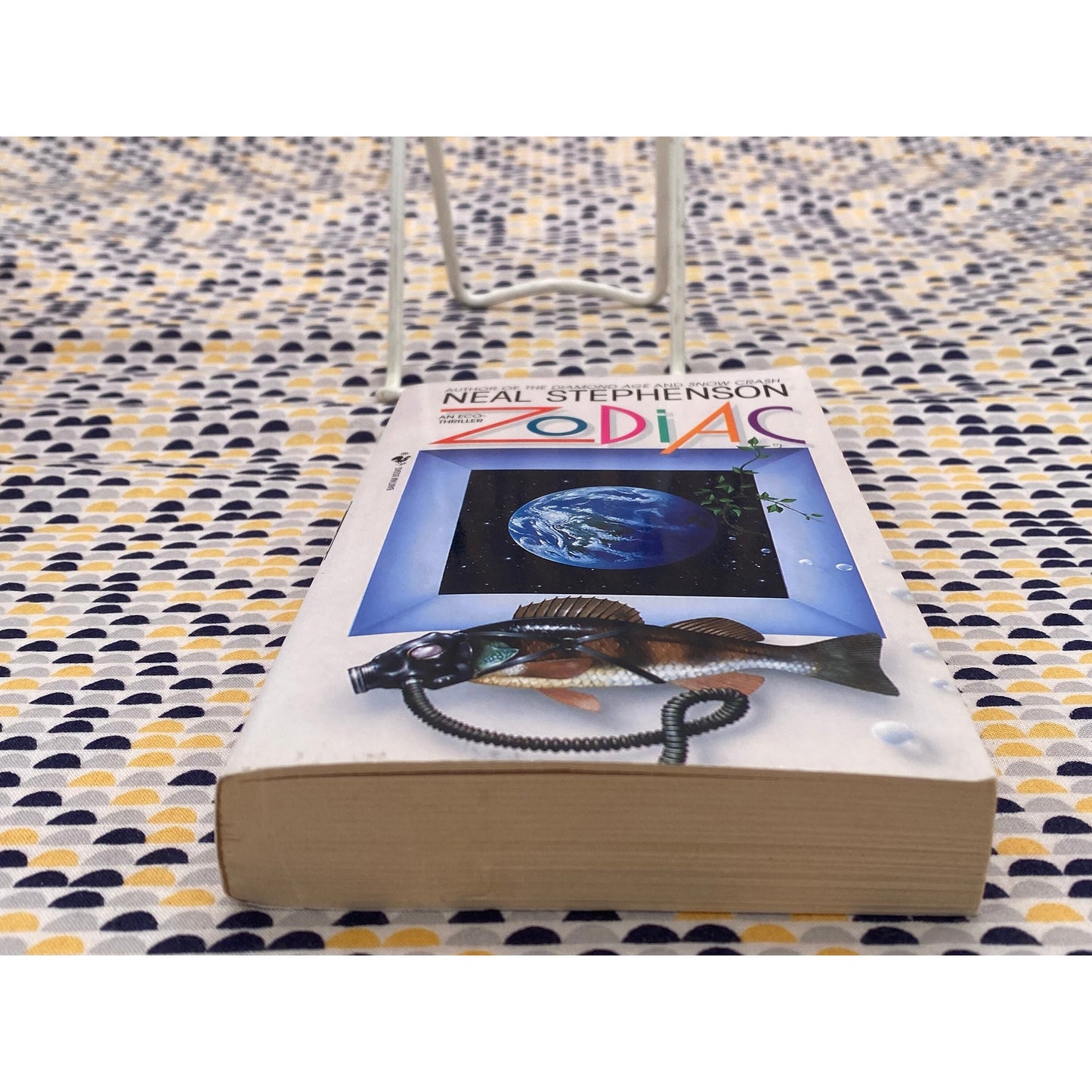 Zodiac - Neal Stephenson - Vintage Paperback - Bantam Books
