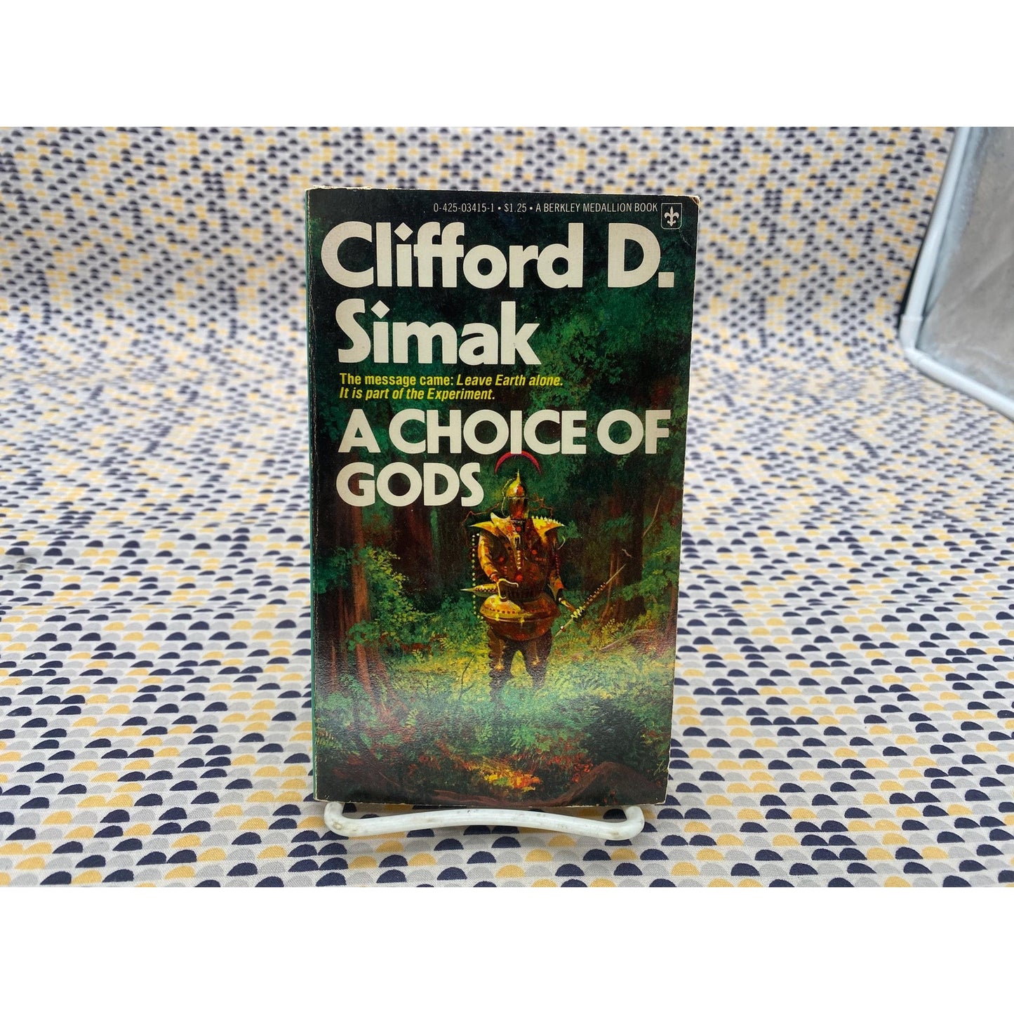 A Choice of Gods - Clifford D. Simak - Paperback - Berkely Medallion Edition