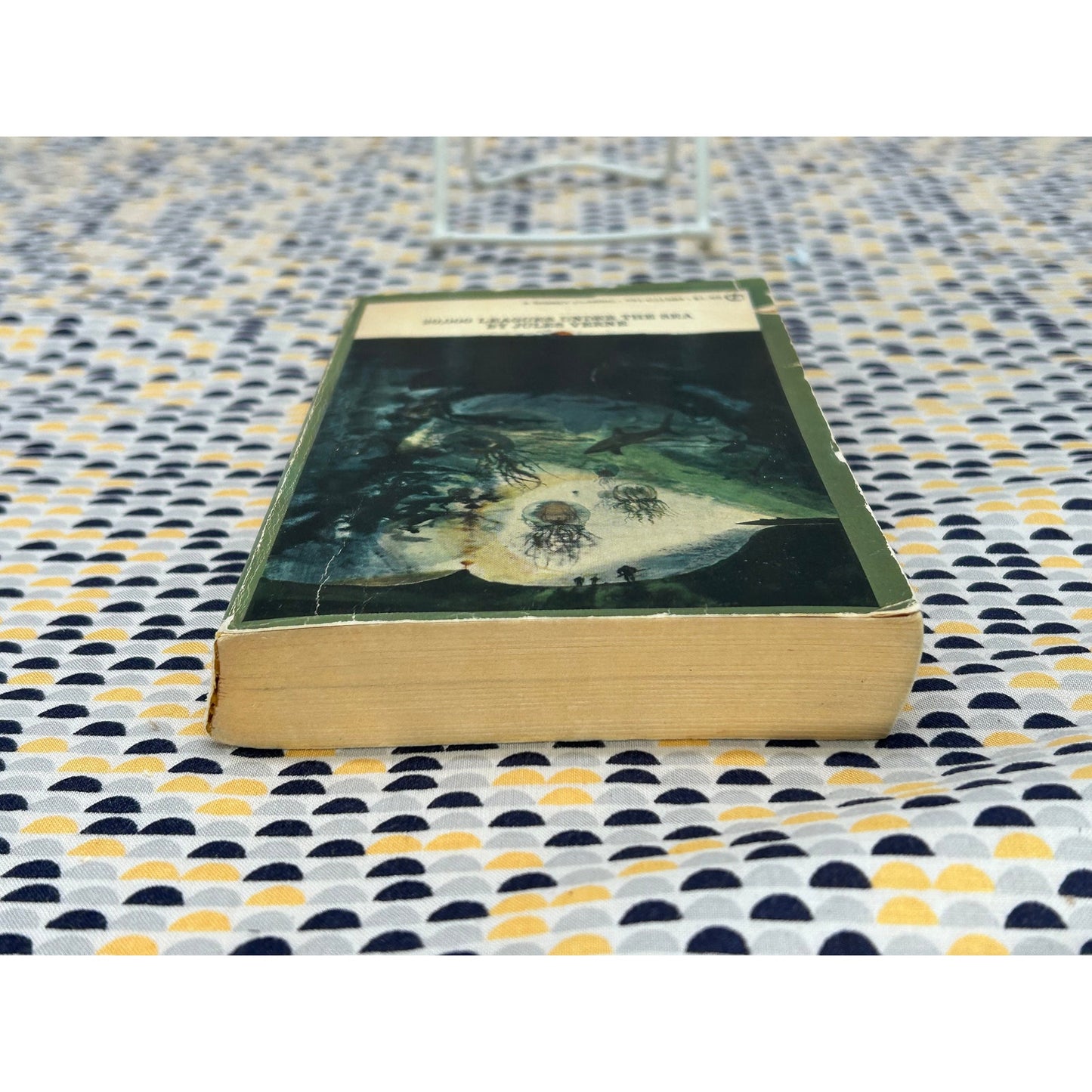 20,000 Leagues Under the Sea - Jules Verne - Signet Classics Edition