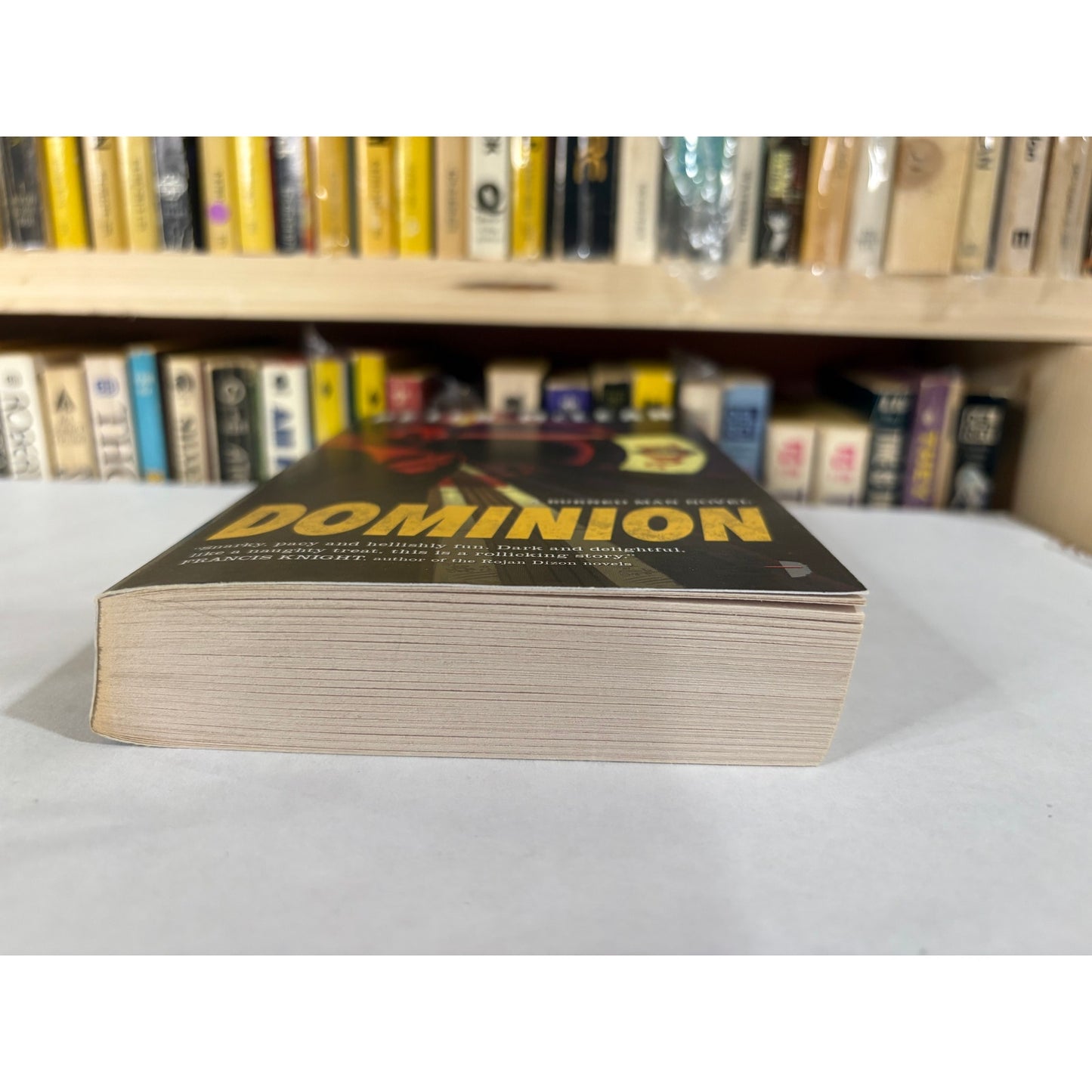 Dominion - Peter Mclean - Angry Robot - Paperback