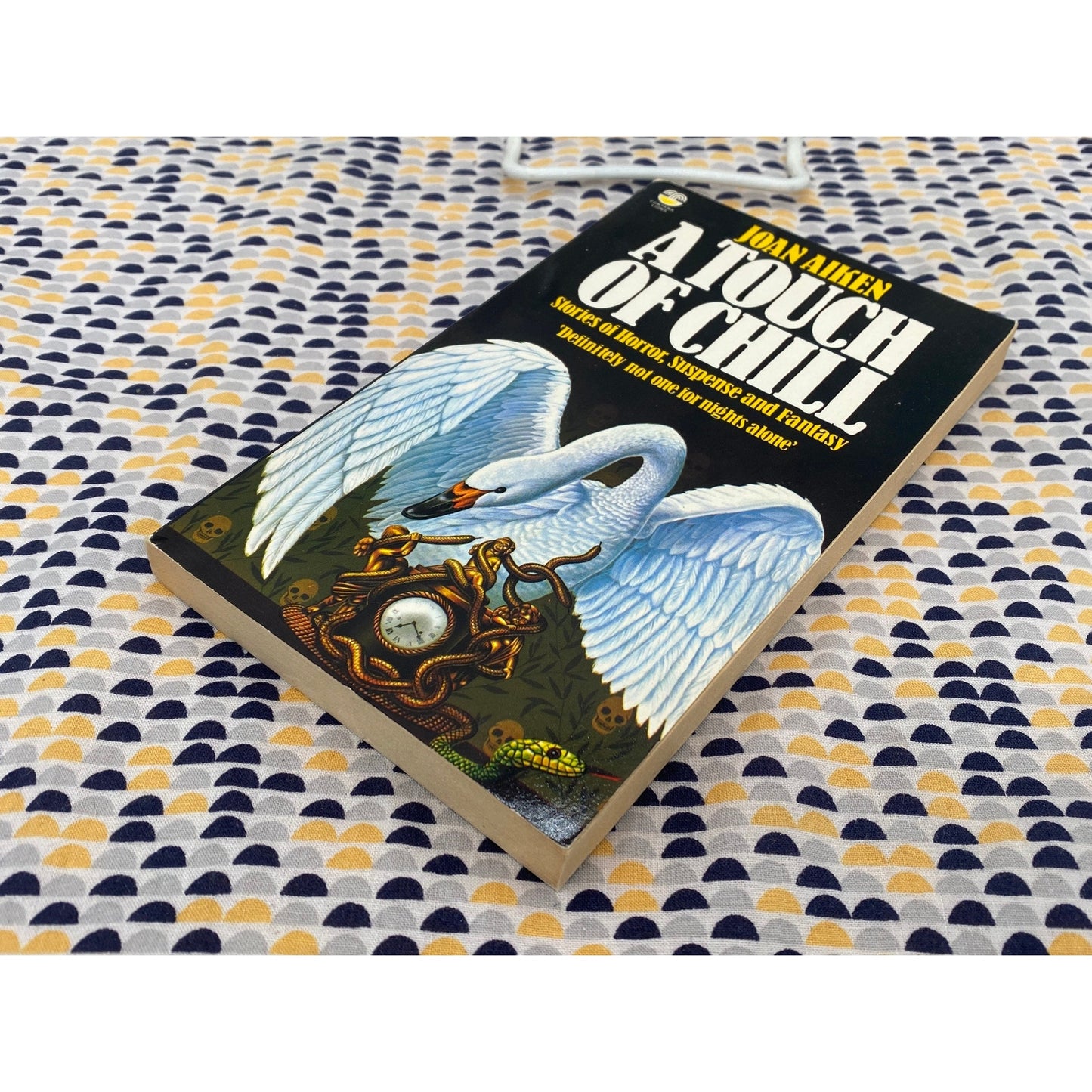 Joan Aiken - A Touch of Chill - Gothic Romance - Fontana Edition