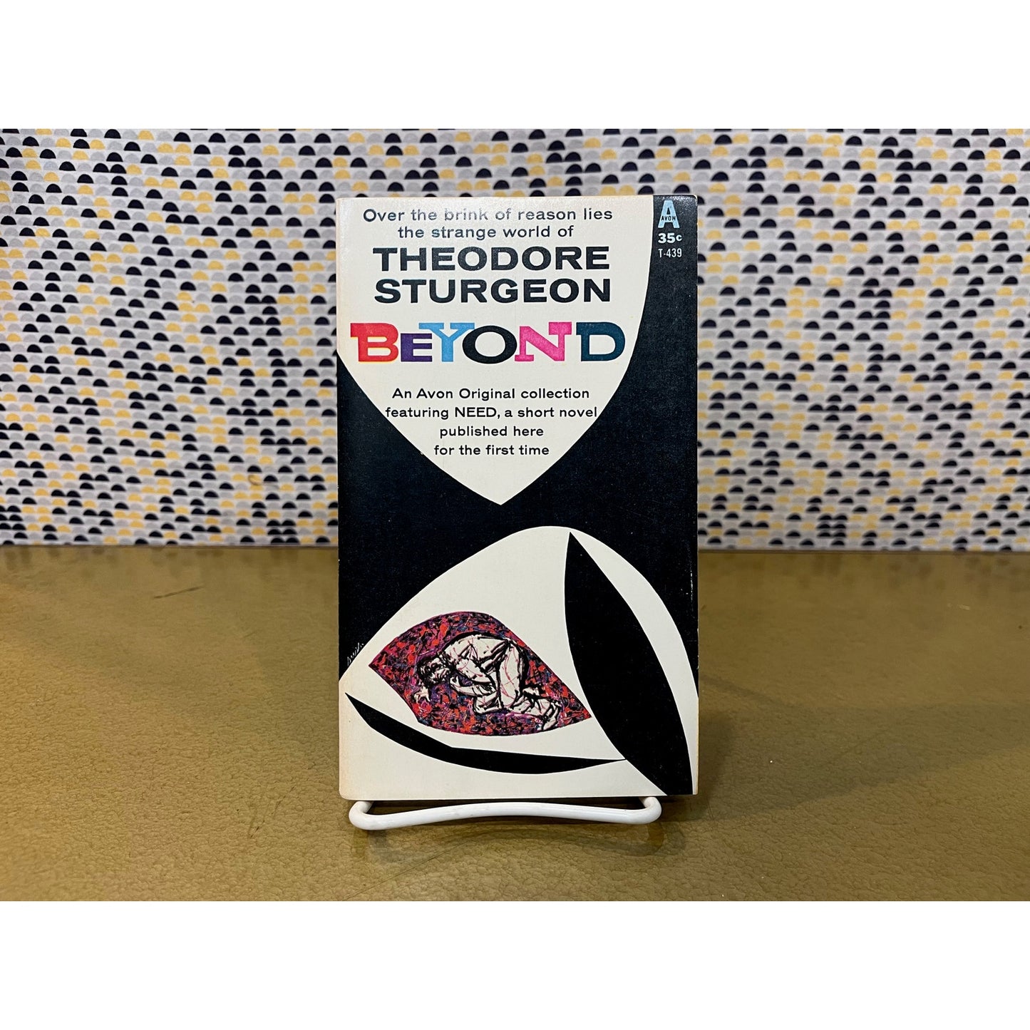 Beyond - Theodore Sturgeon - Avon Books - Paperback