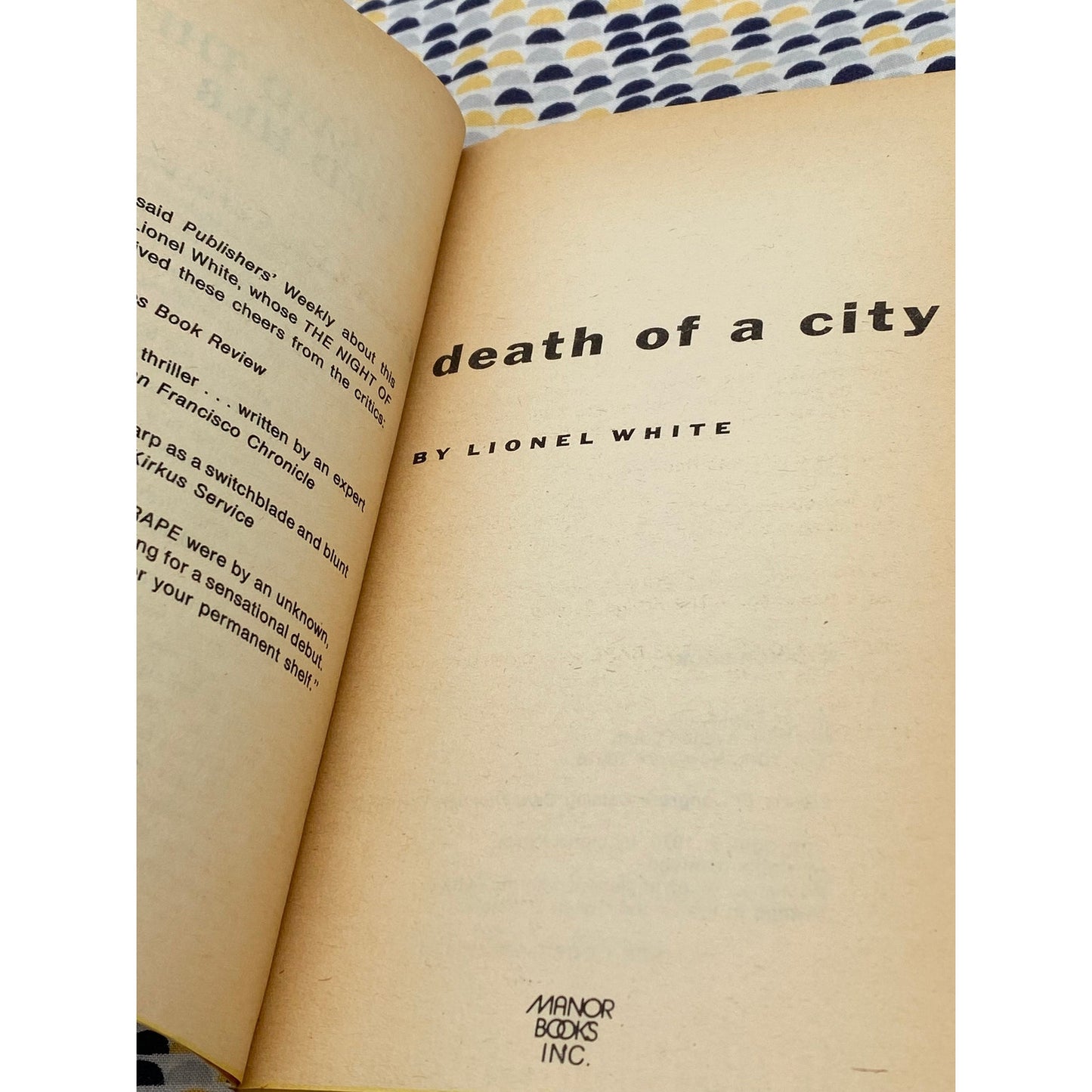 Death of a City - Lionel White - Vintage Paperback Book - Manor Books Edition