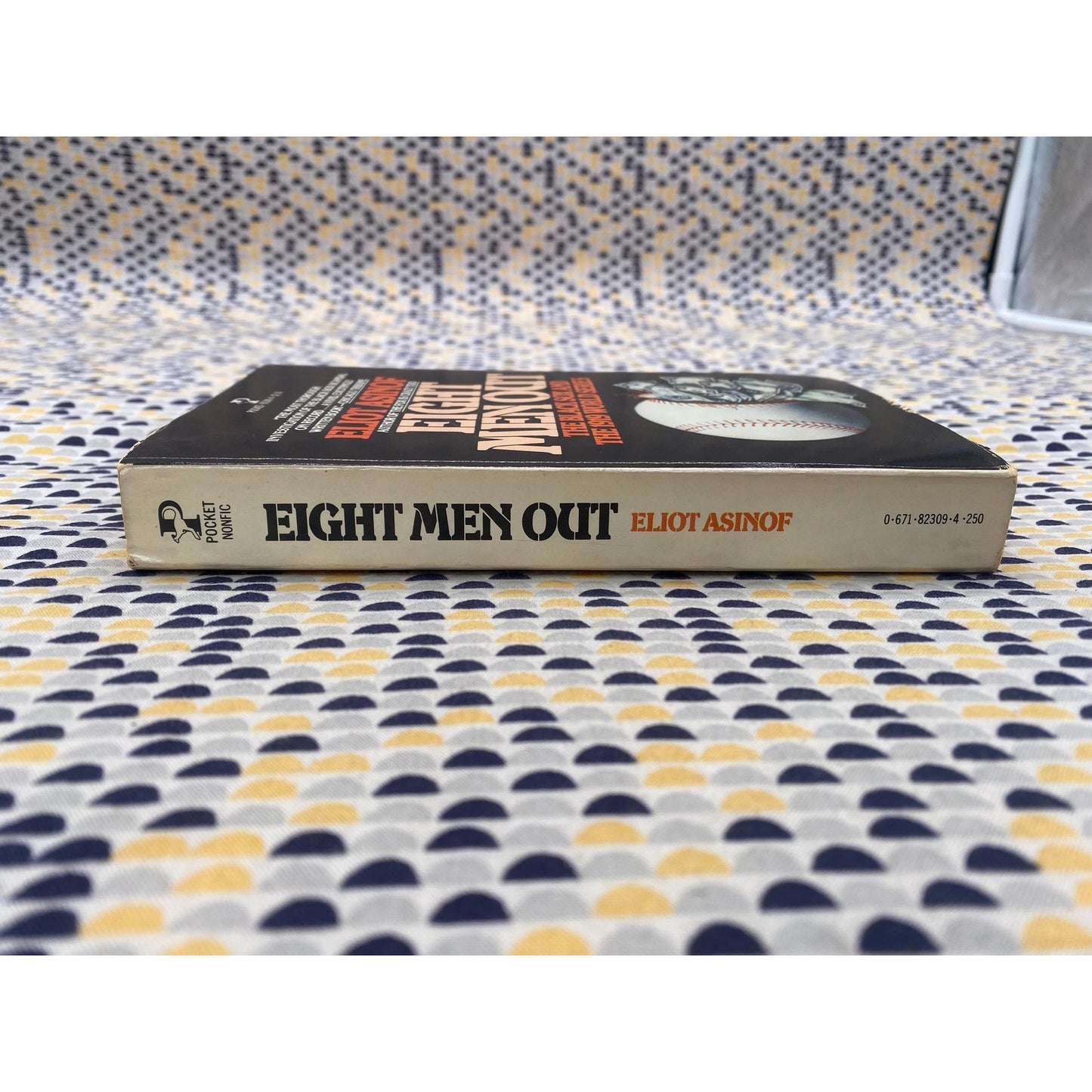 Eight Men Out - Eliot Asinof - Paperback Book - Black Sox 1919 World Series