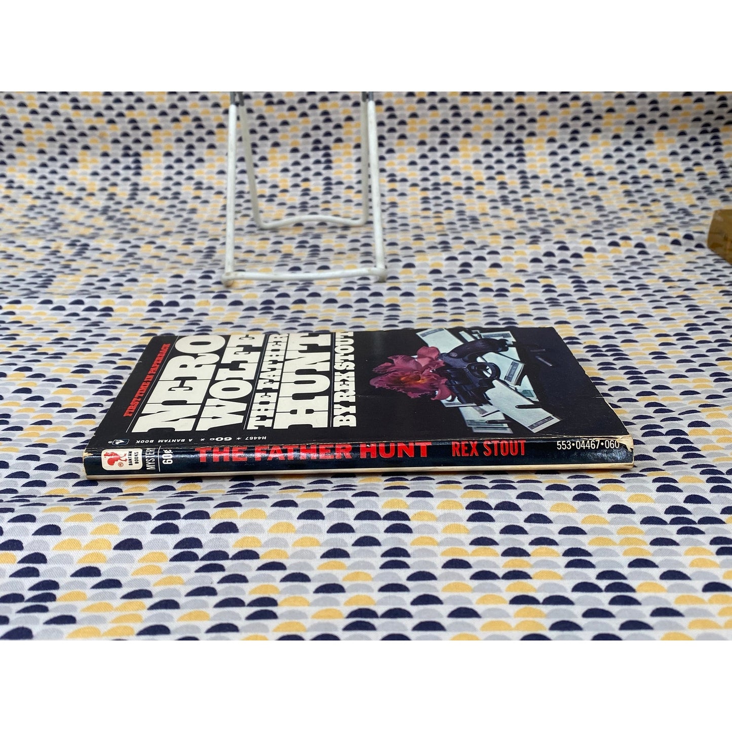The Father Hunt - Nero Wolfe - Rex Stout - Vintage Paperback - Bantam Edition
