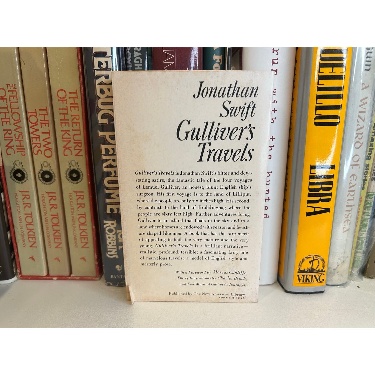 Gulliver's Travels - Jonathan Swift - Paperback Book - Signet Classics Edition