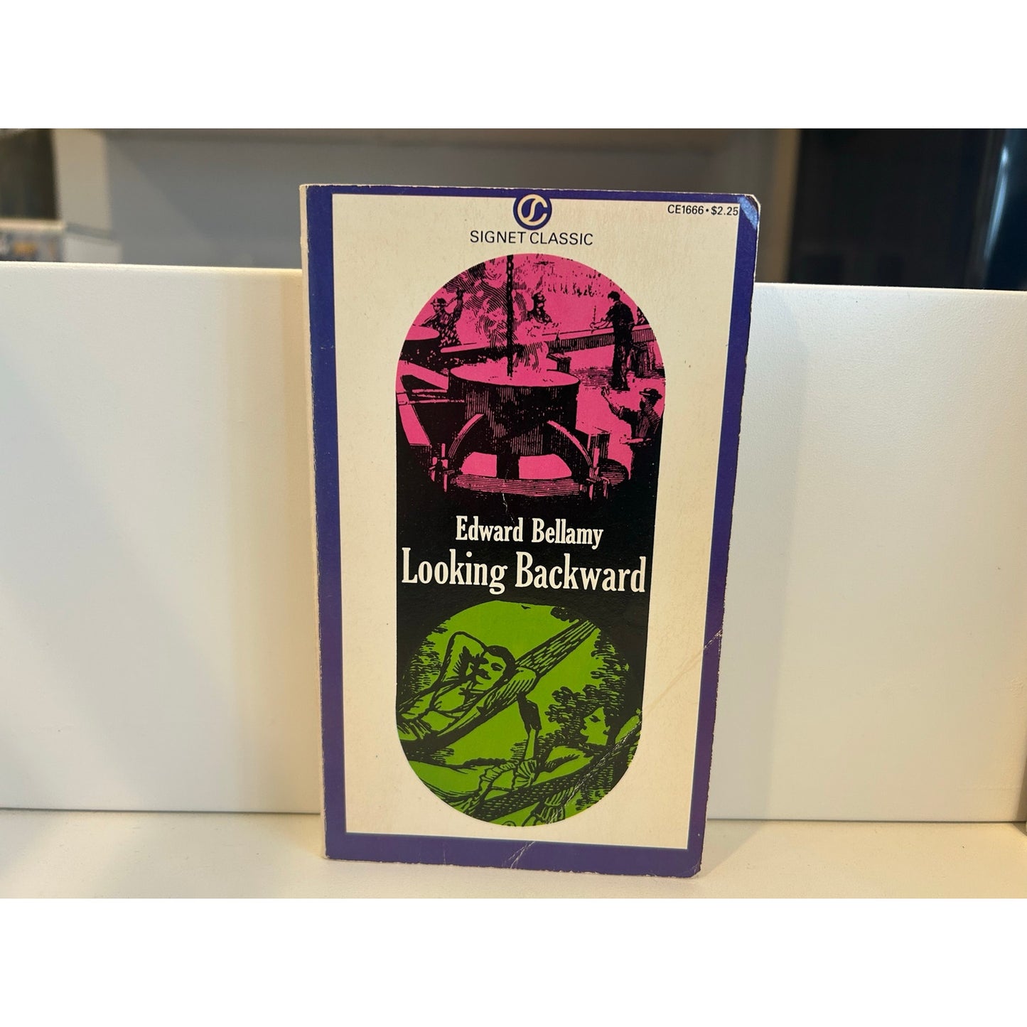 Looking Backward - Edward Bellamy - Signet Classics Edition