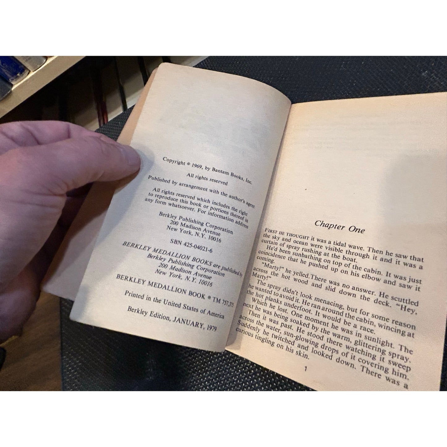 The Shrinking Man - Richard Matheson - Berkley Books - Paperback