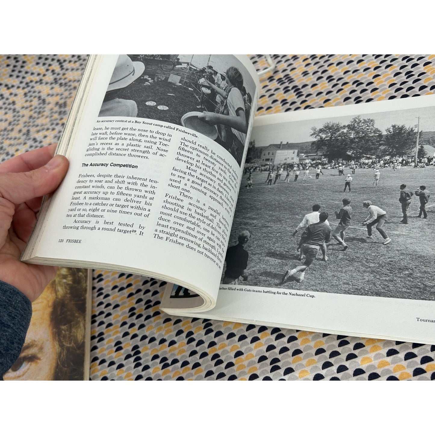 Frisbee: A Practitioner's Manual And Definitive Treatise - Stancil E.D. Johnson - Vintage Paperback Book - Workman Publishing Edition