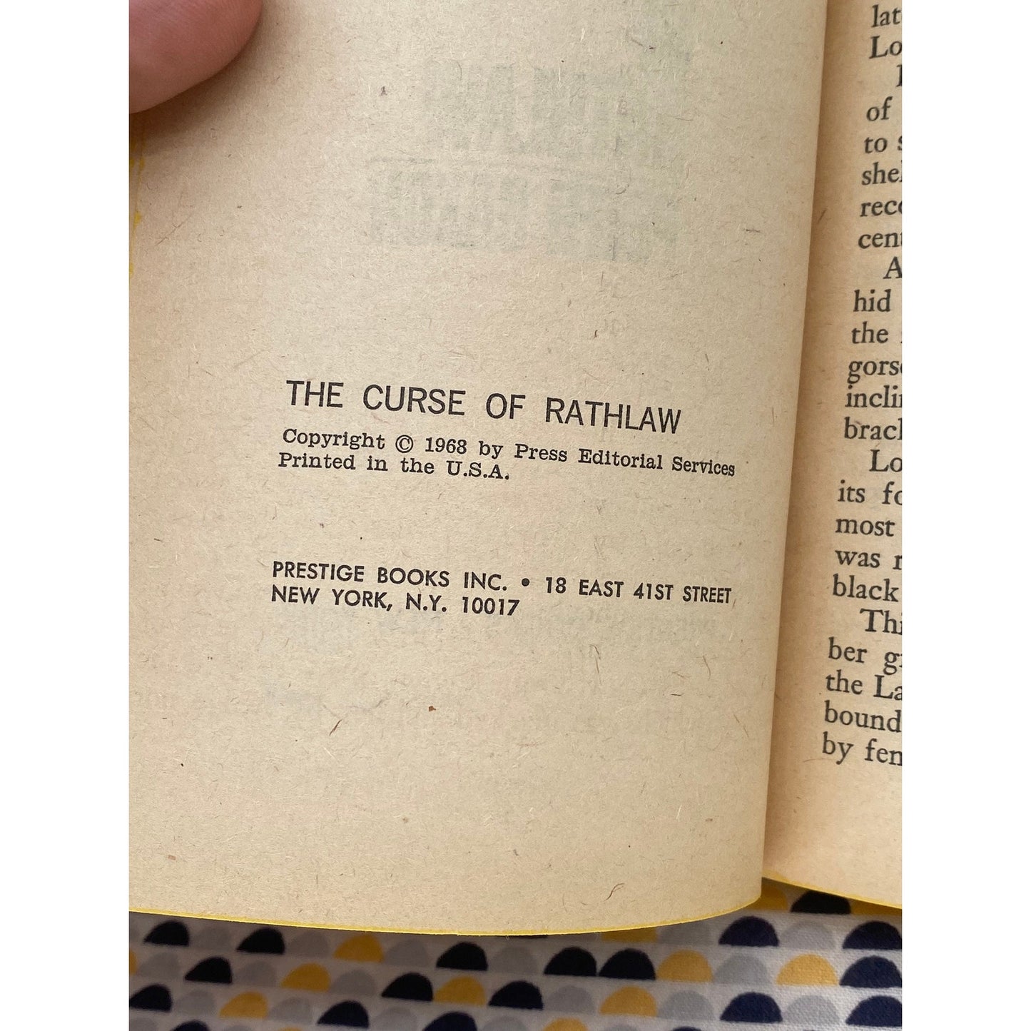 The Curse Of Rathlaw - Peter Saxon - Vintage Paperback Book - Magnum Edition