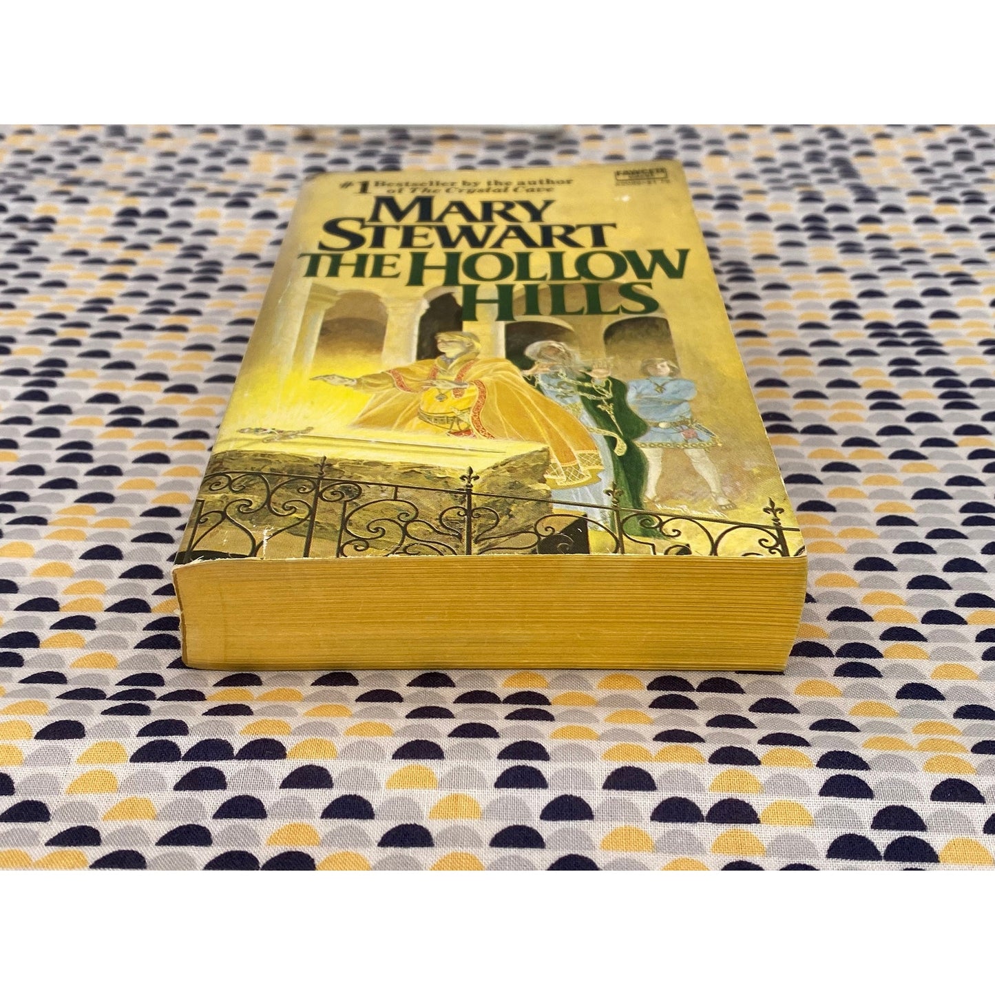 The Hollow Hills - Mary Stewart - Fawcett Publications Edition