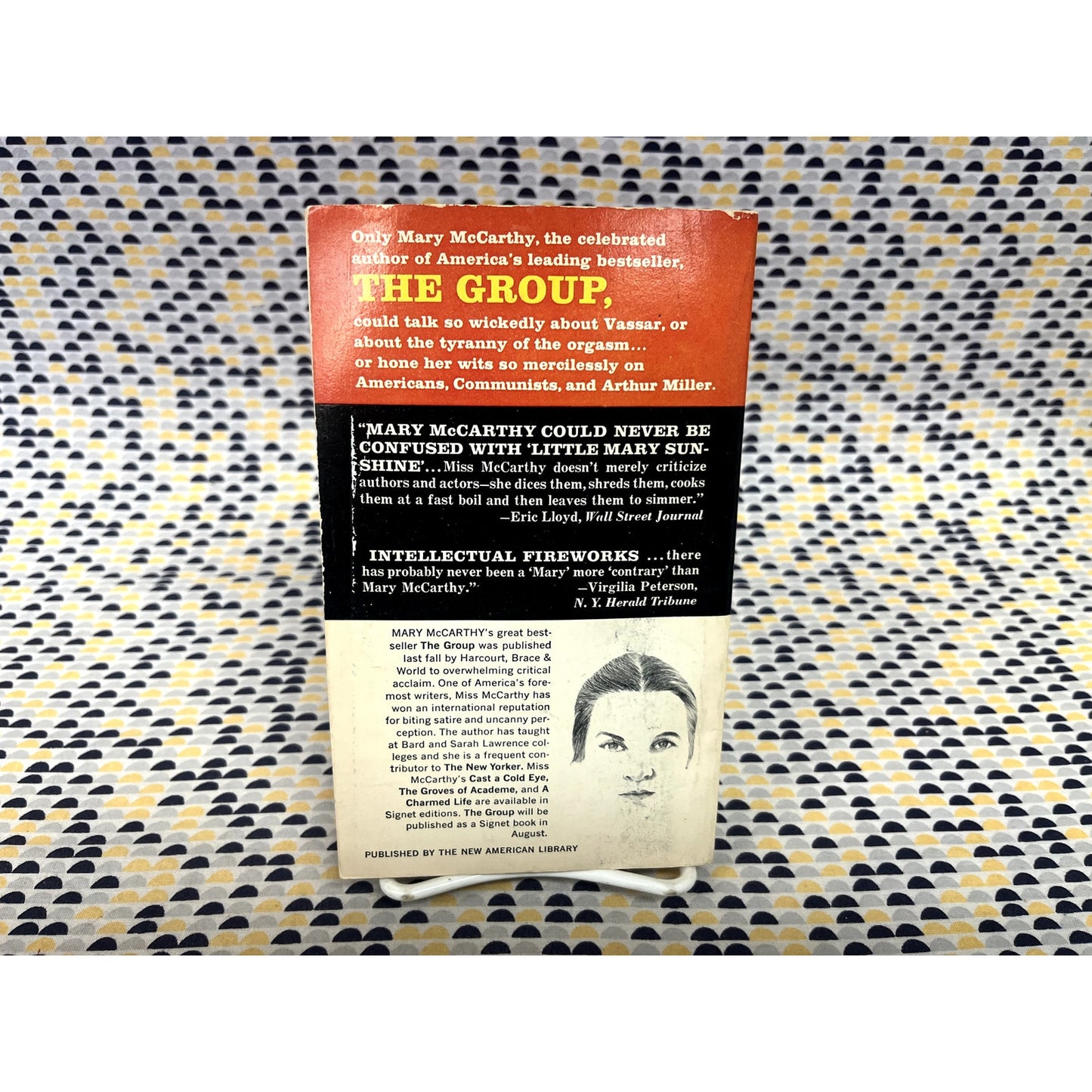The Humanist In The Bathub - Mary McCarthy - Signet - Paperback