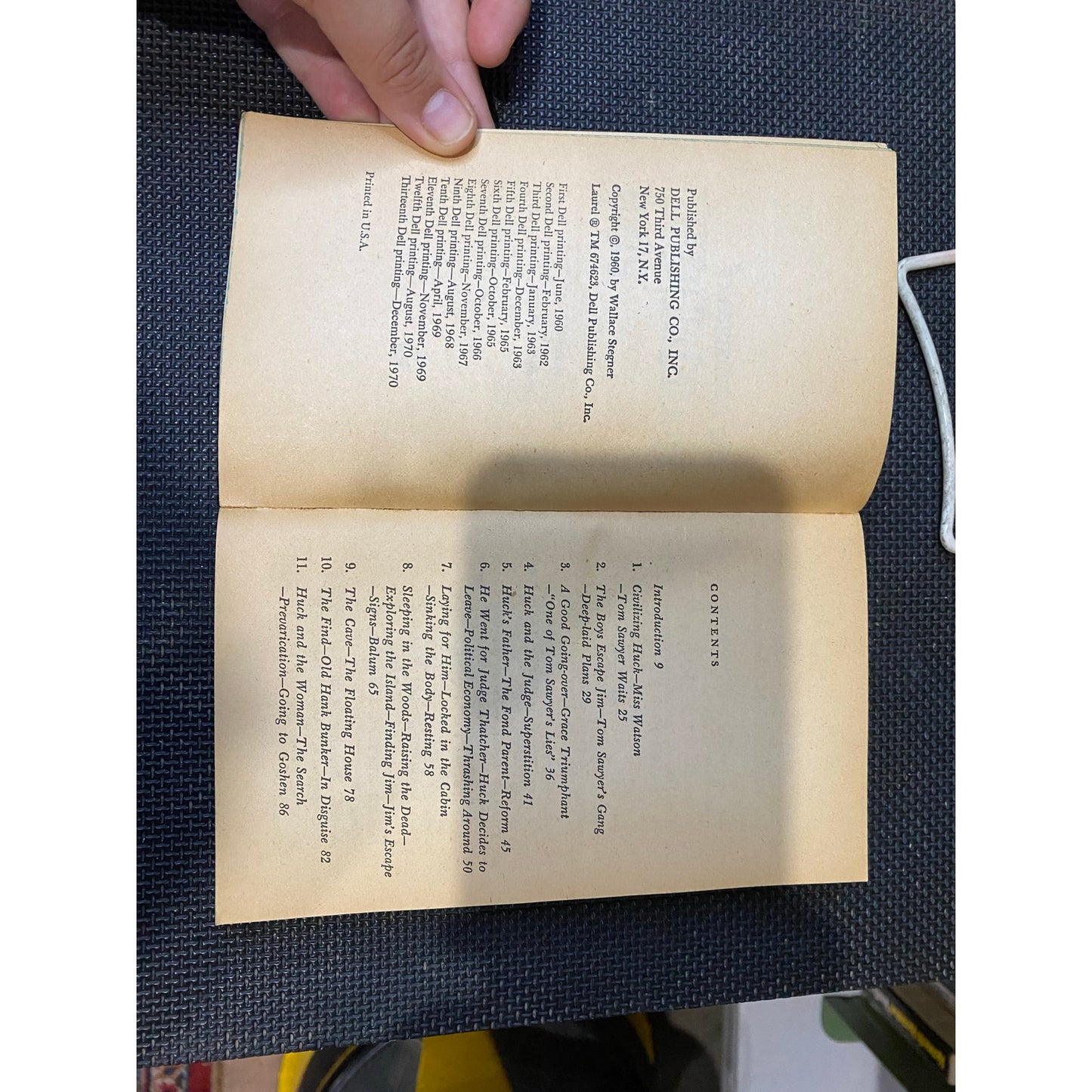 The Adventures of Huckleberry Finn - Mark Twain - Dell Edition