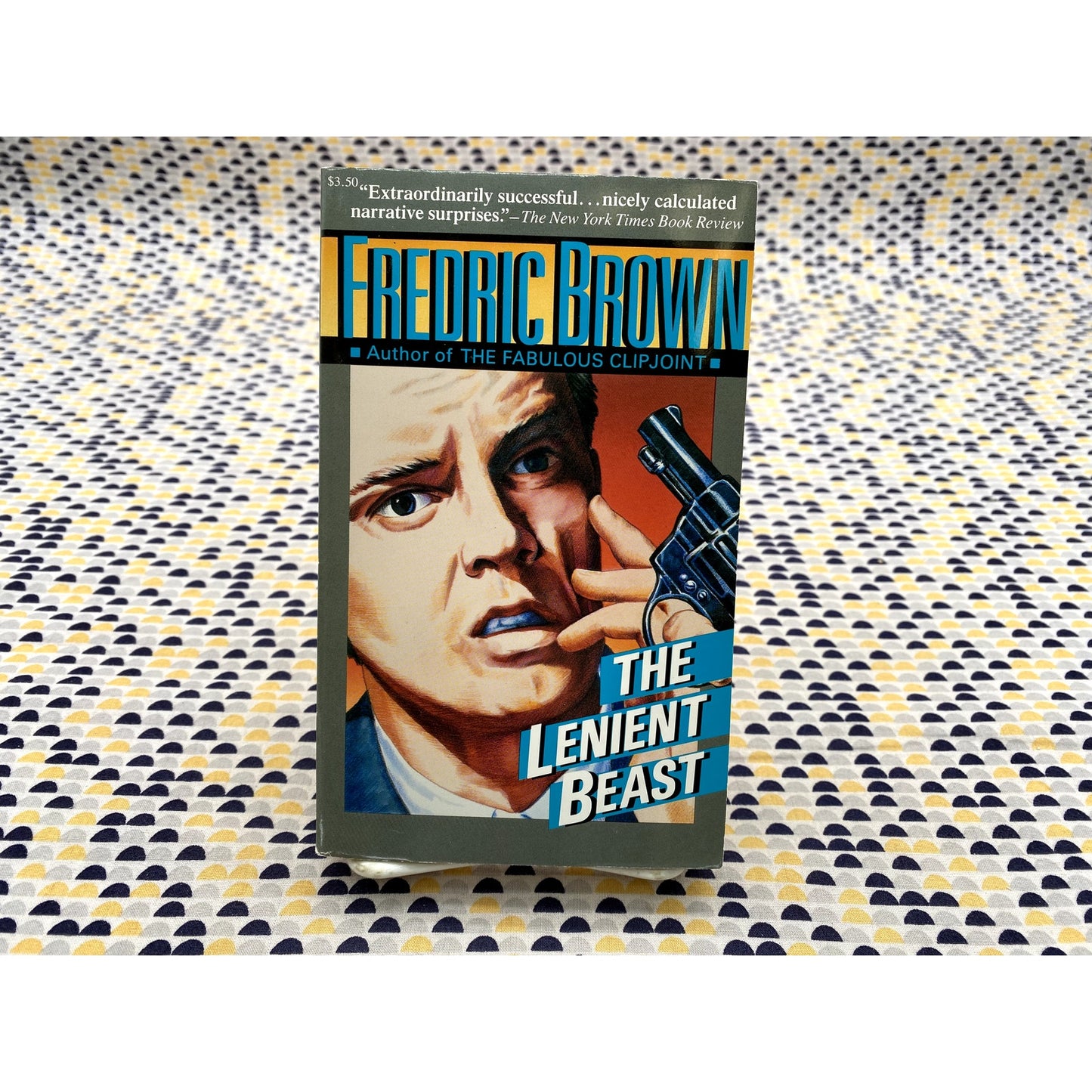 The Lenient Beast - Fredric Brown - Carroll & Graf - Paperback