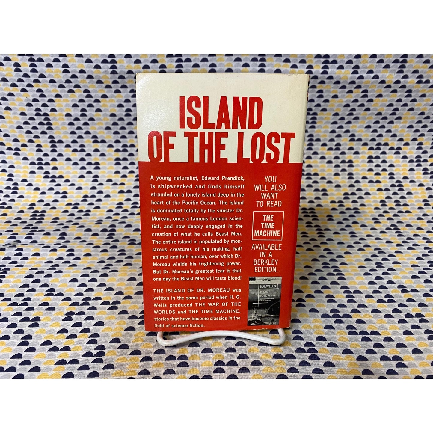 The Island of Dr. Moreau - H.G. Wells - Vintage Paperback Book - Berkley Highland Edition