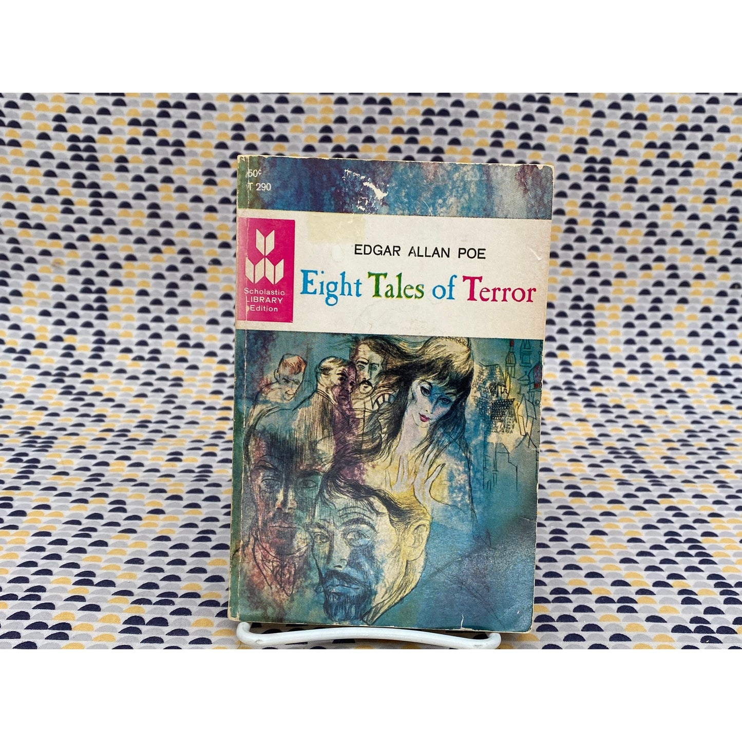 Eight Tales of Terror - Edgar Allan Poe - Scholastic Book Services