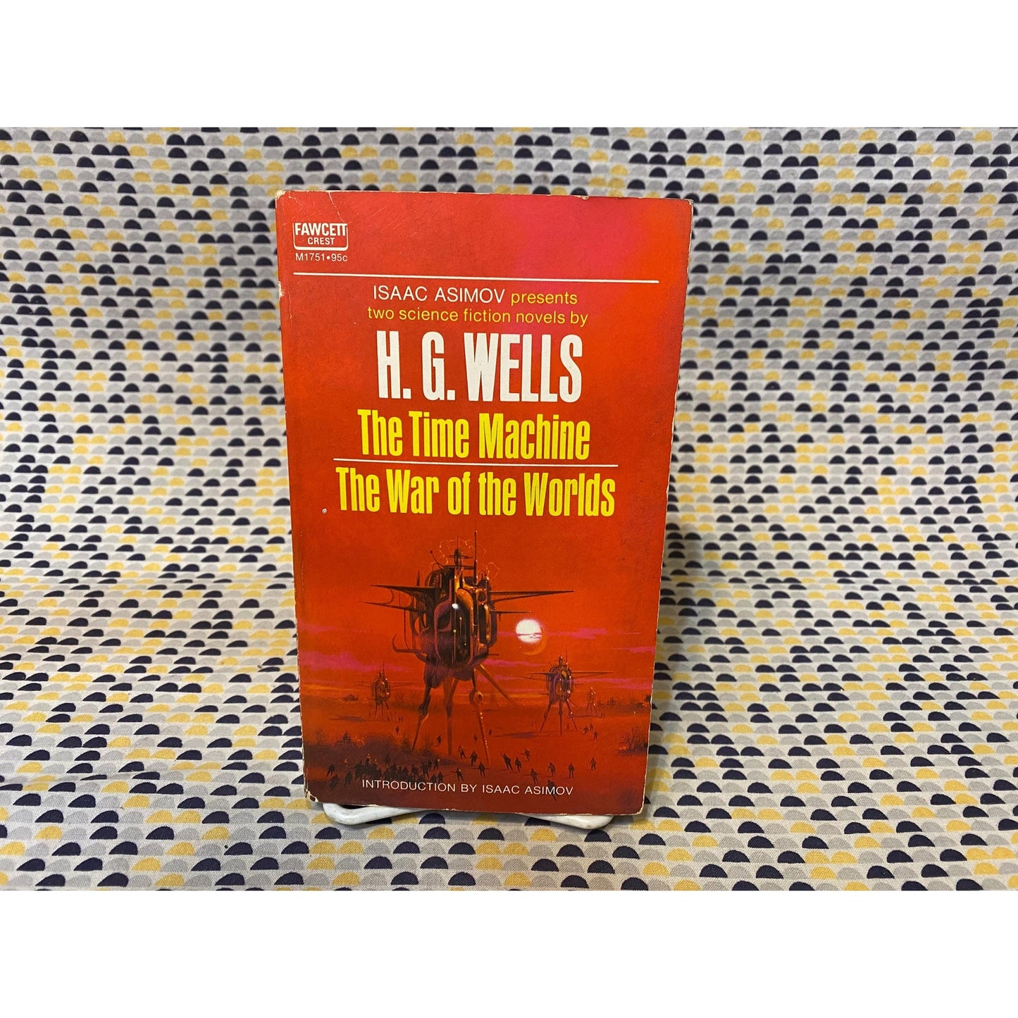 The War Of The Worlds And The Time Machine - H.G. Wells - Vintage Paperback Book - Fawcett Crest Edition