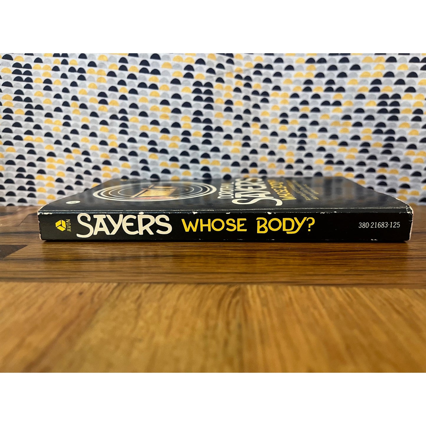 Whose Body? - Dorothy L. Sayers - Avon Books - Paperback