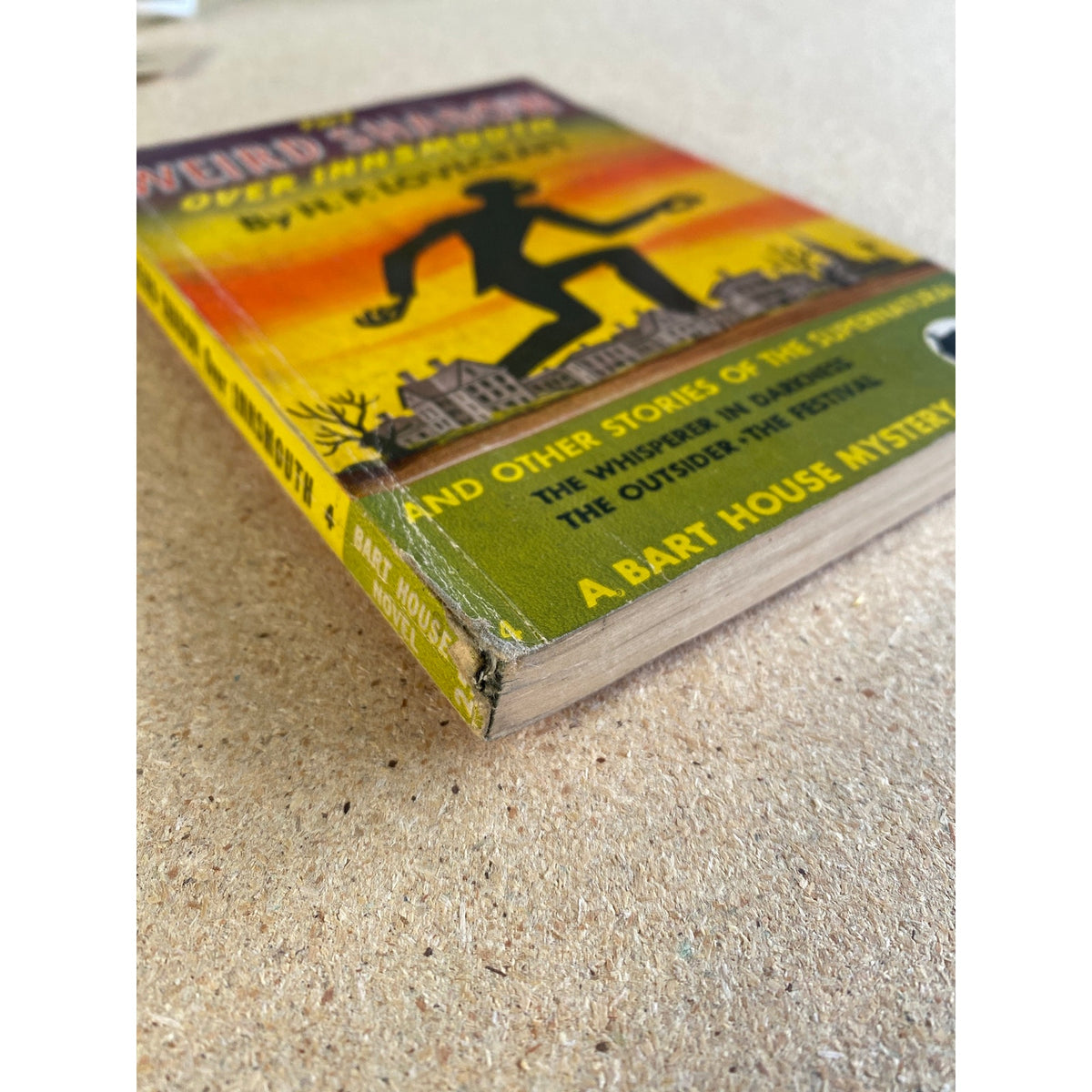 The Weird Shadow Over Innsmouth - H.P. Lovecraft - Bart House Novel 4 - Vintage Paperbacks