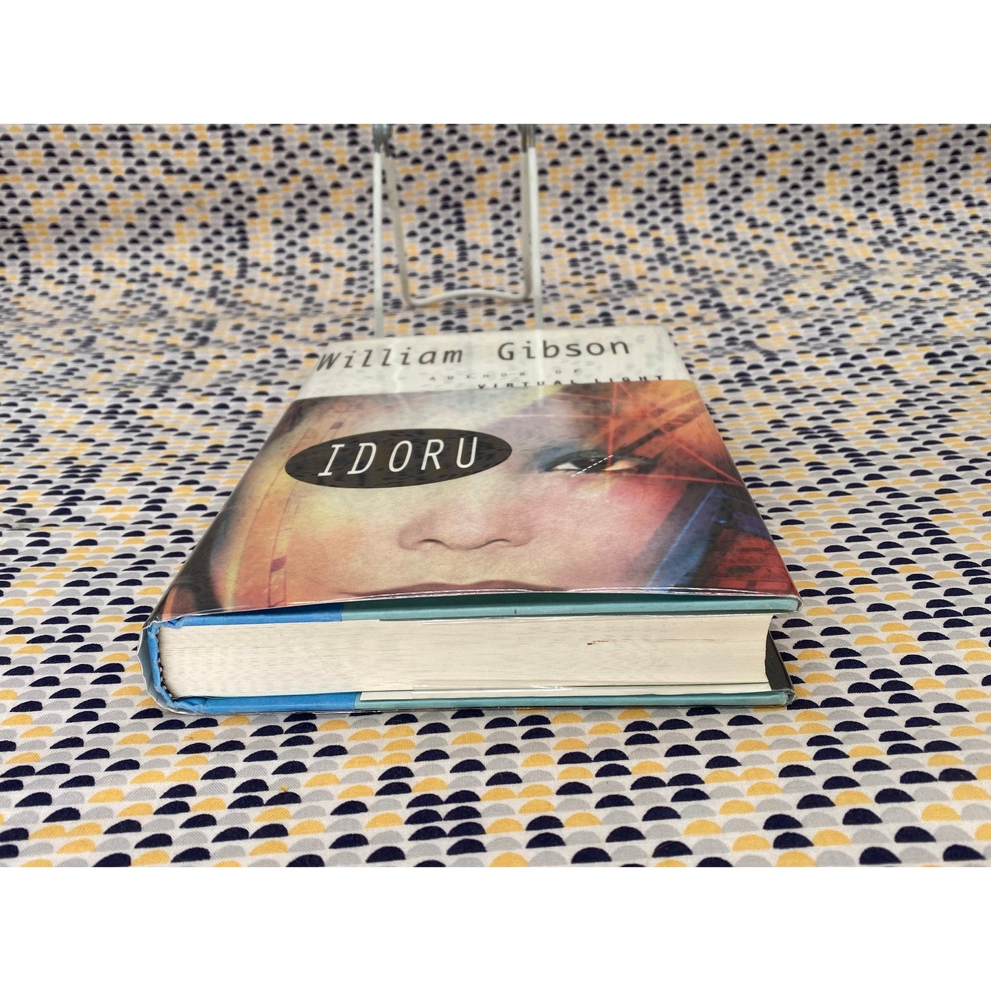 Idoru - William Gibson - Vintage Hardcover Book - Putnam Books - 1st Edition, 1st Printing