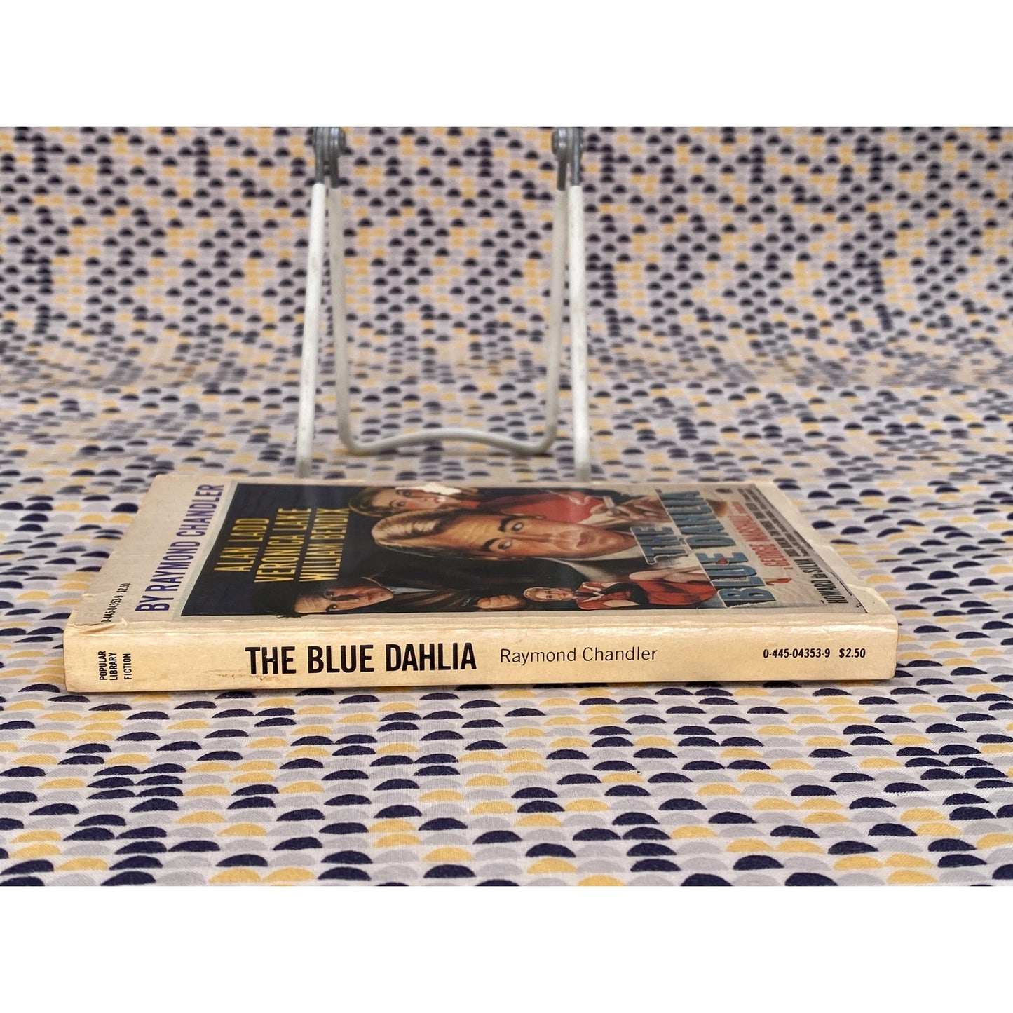 The Blue Dahlia - A Screenplay - Raymond Chandler - Popular Library Edition