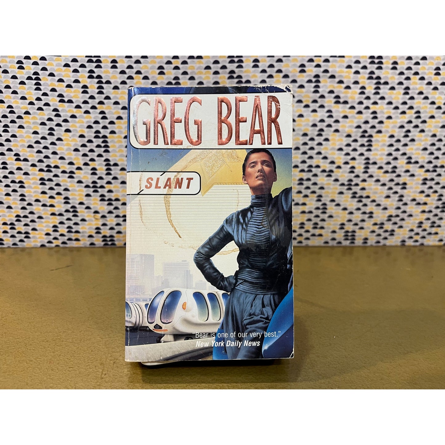 Slant - Greg Bear - TOR Books - Paperback