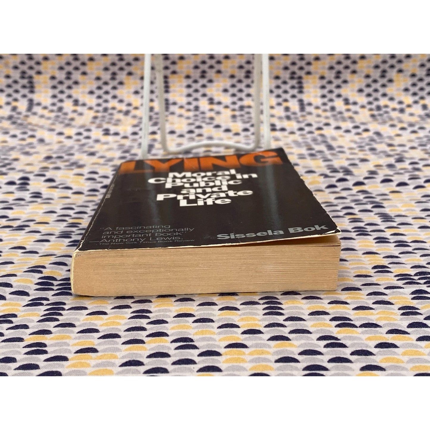 Lying - Moral Choice in Public and Private Life - Sissela Bok -Vintage Paperback