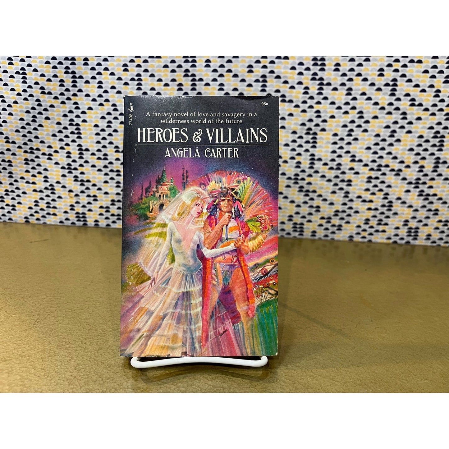 Heroes and Villains - Angela Carter - Pocket Books - Paperback