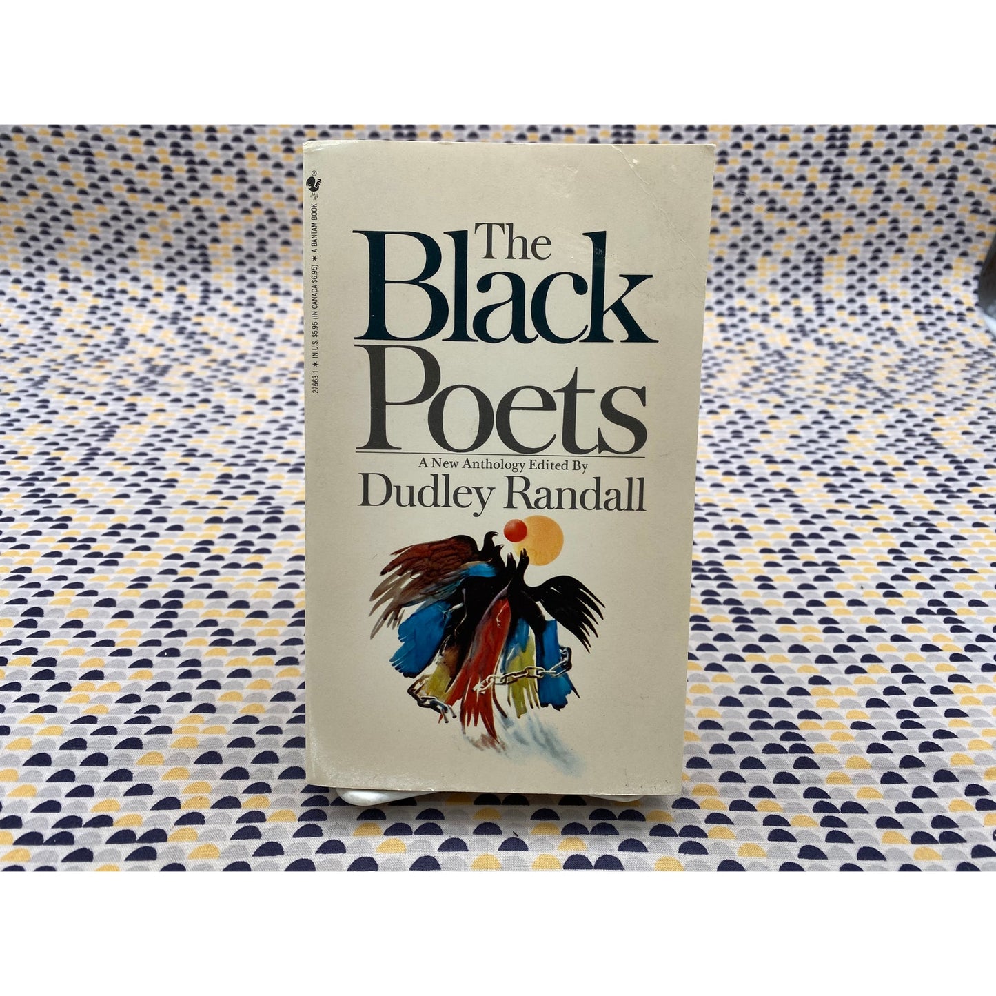 The Black Poets - An Anthology - Langston Hughes, Nikki Giovanni, Ameer Baraka - Vintage Paperback Book - Bantam Poetry Edition