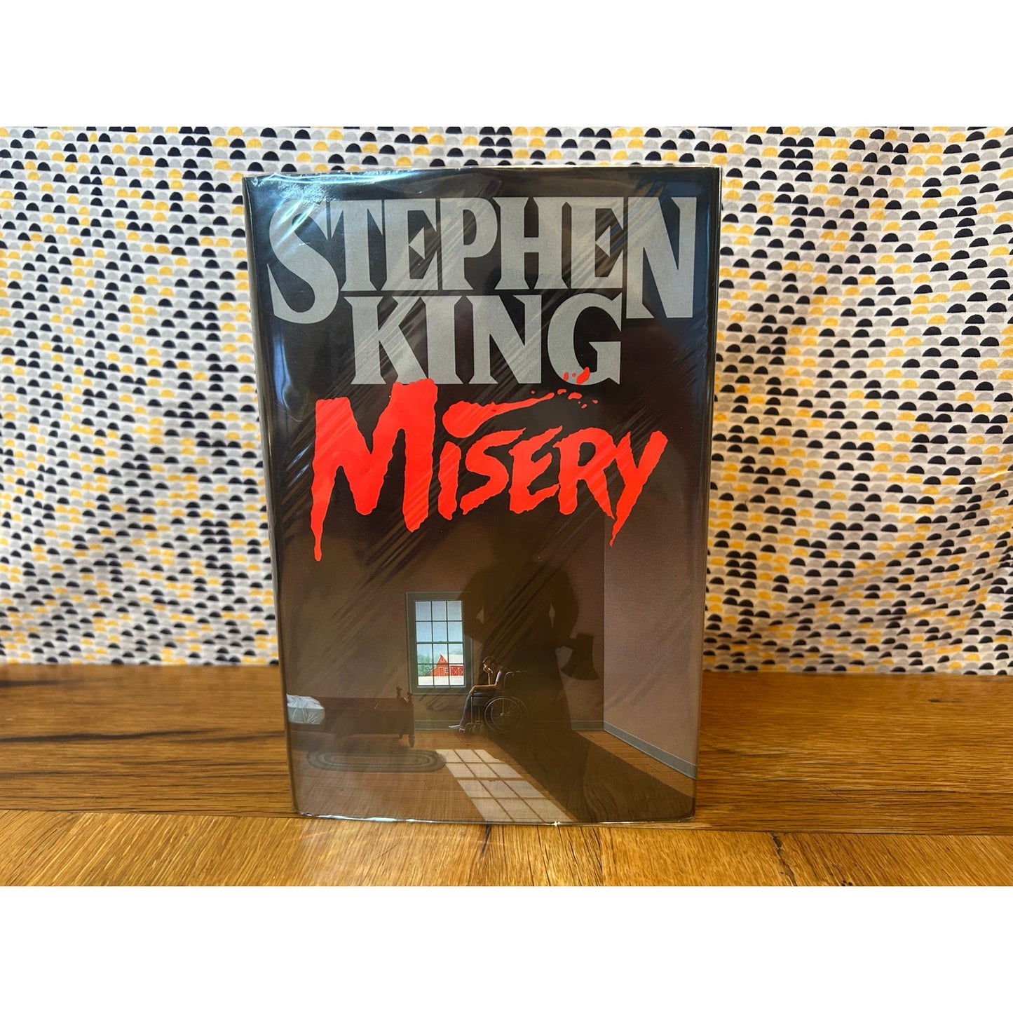 Misery - Stephen King - Vintage Hardcover Book - 1987 Viking First Edition, First Printing
