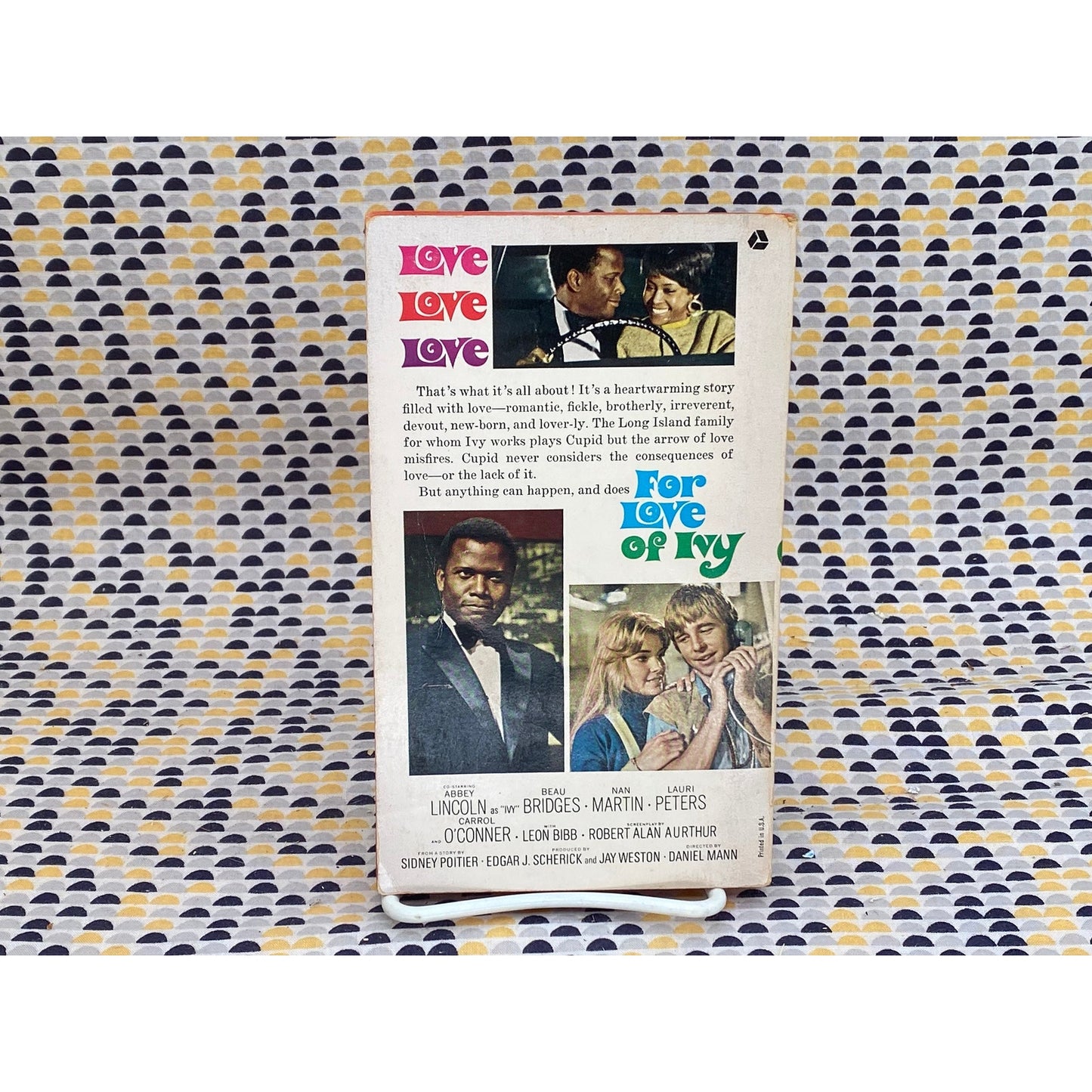 For Love Of Ivy - Movie Novelization - Carol Sturm Smith - Avon Edition