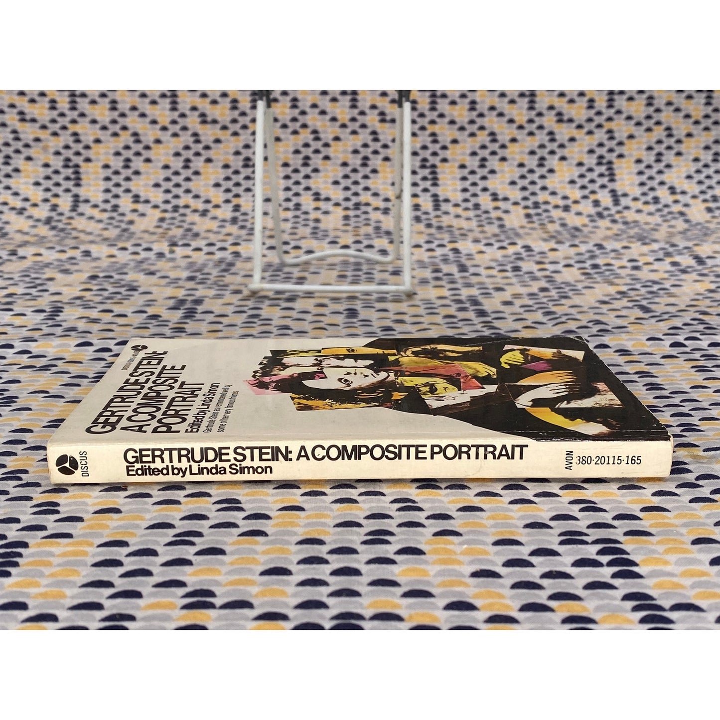 Gertrude Stein: A Composite Portrait - Linda Simon, editor - Discus/Avon Edition