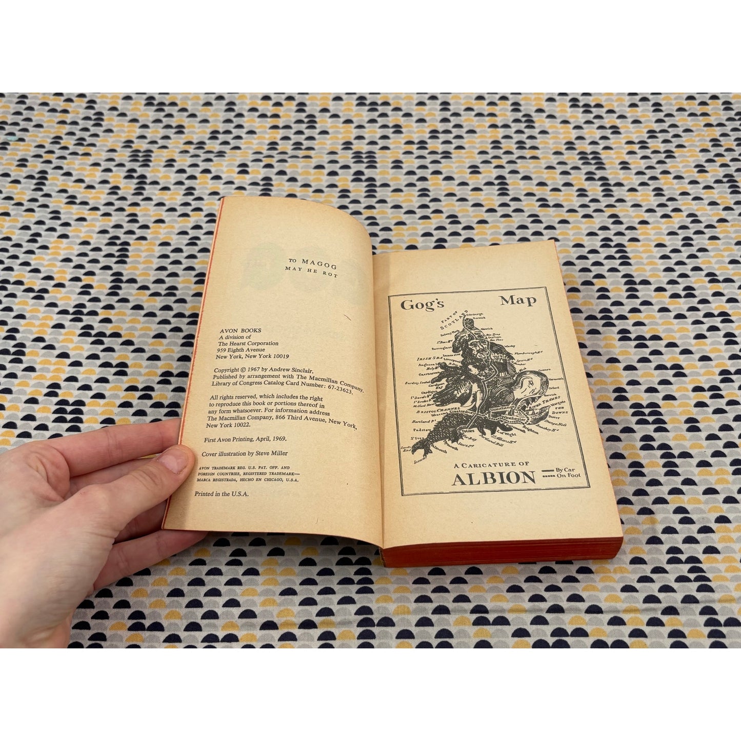 GOG - Andrew Sinclair - Avon - Paperback