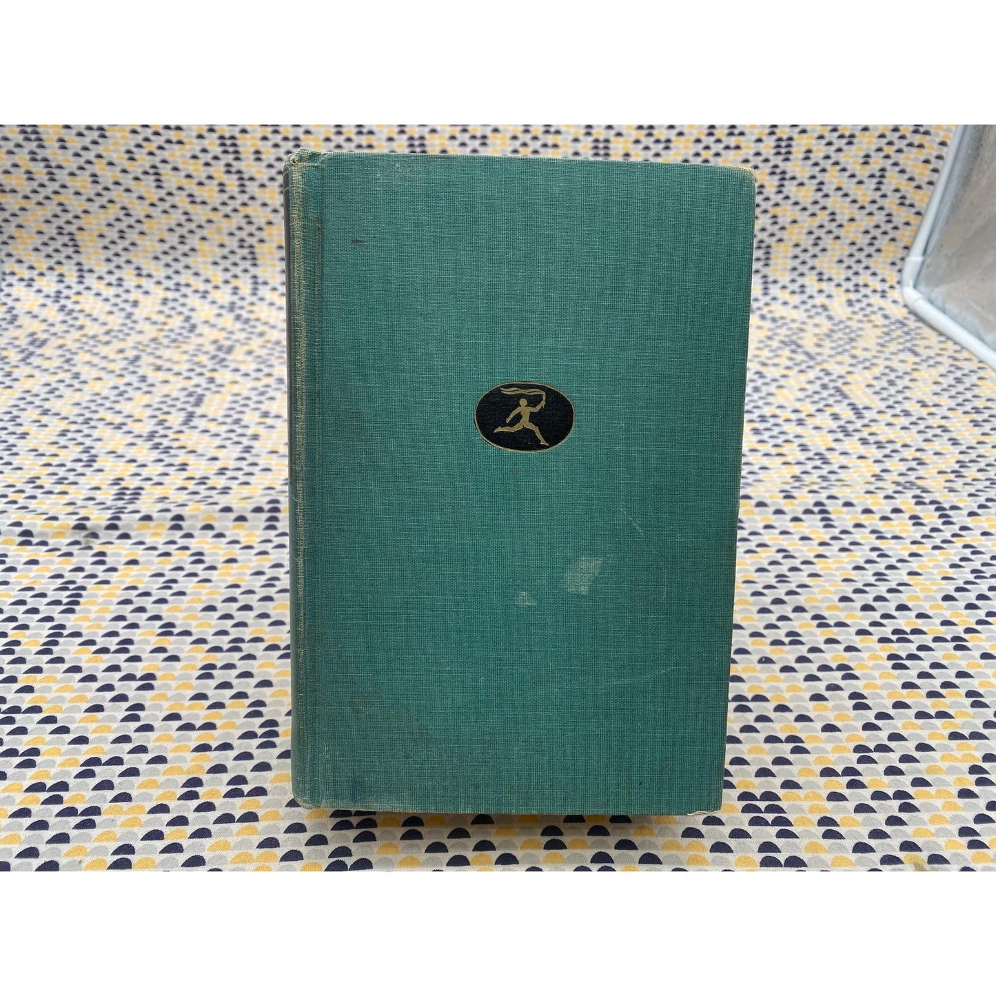 Les Miserables - Victor Hugo - Vintage Paperback Book - Modern Library Edition