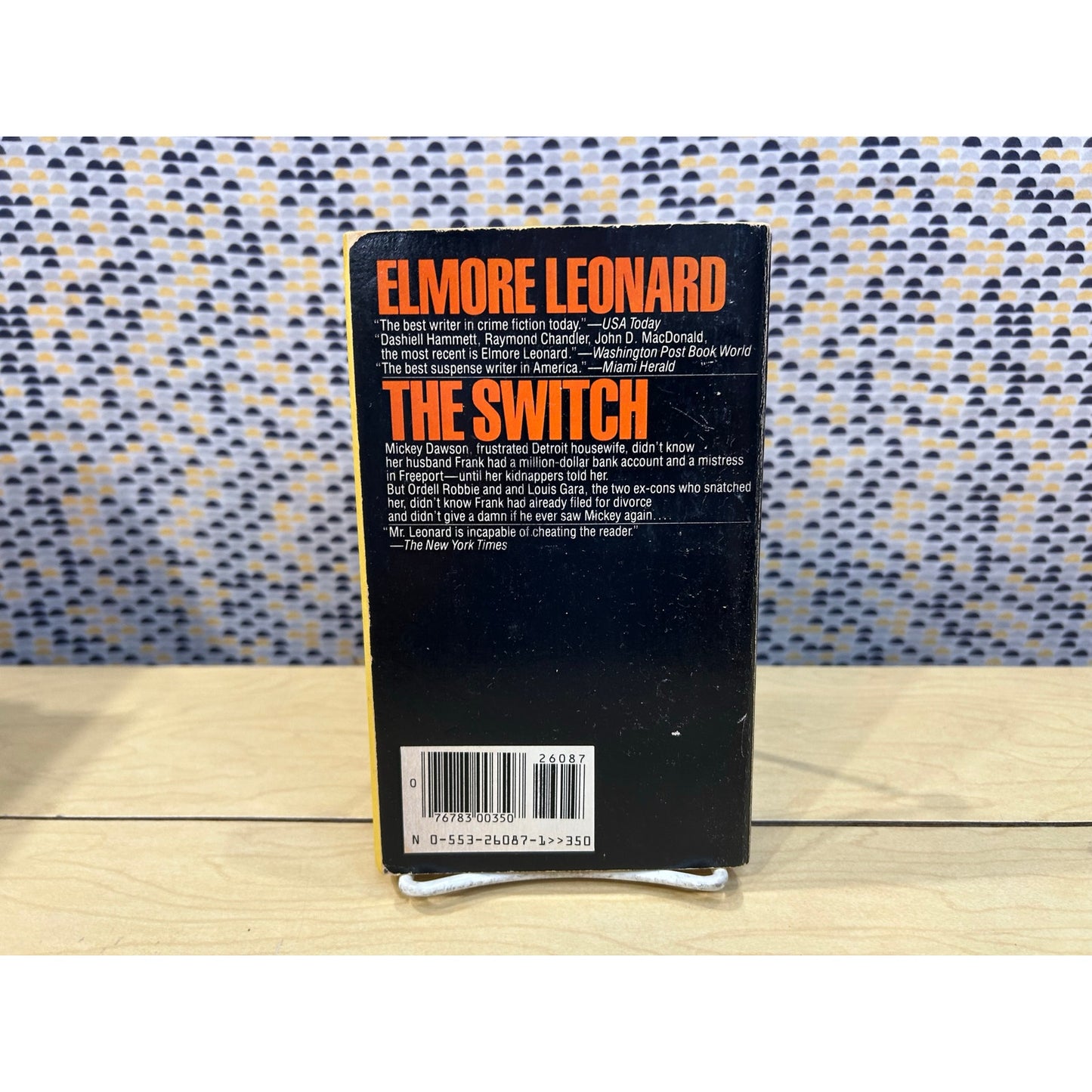 The Switch - Elmore Leonard - Vintage Paperback Book - Bantam Edition
