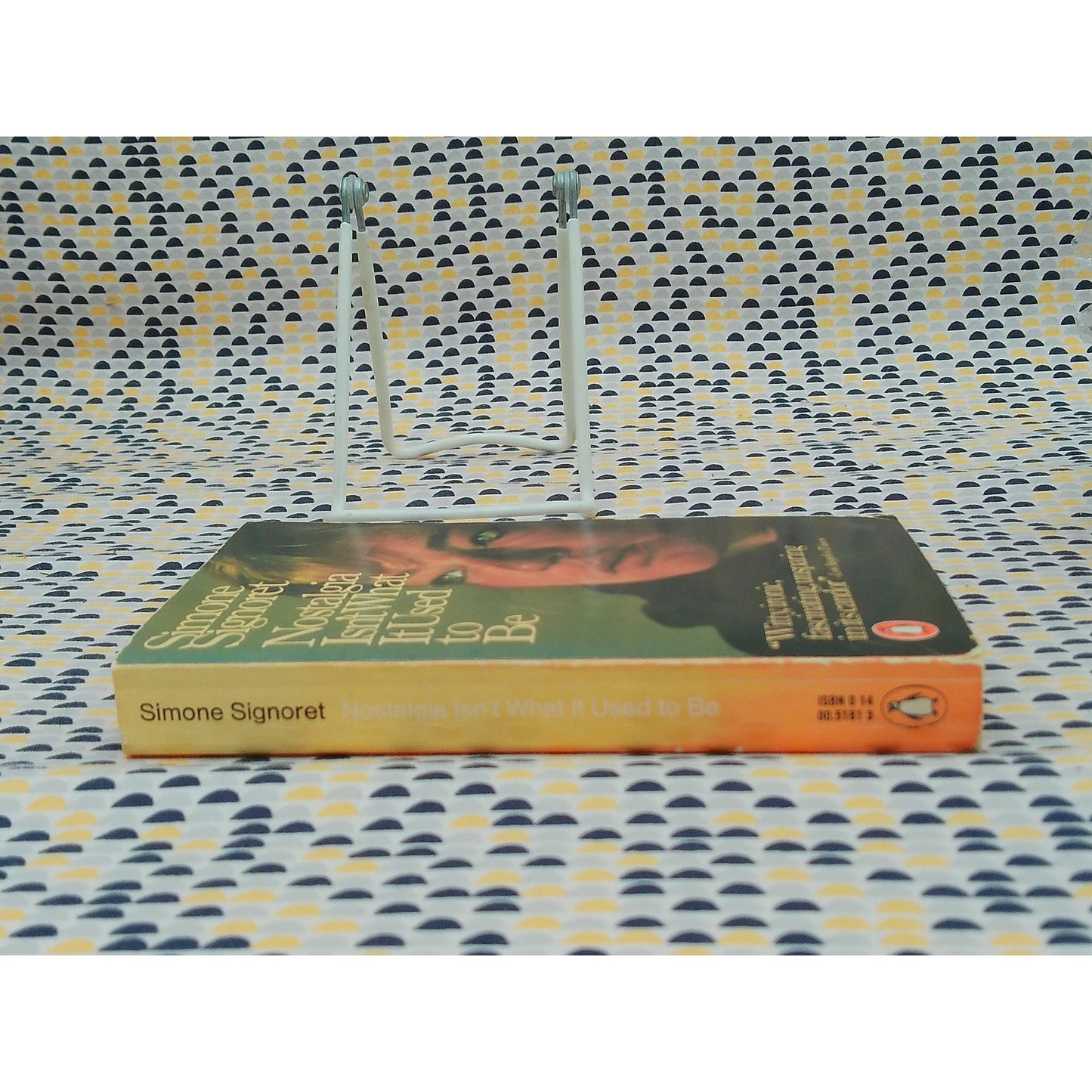 Nostalgia Isn't What It Used To Be - Simone Signoret - Penguin Edition